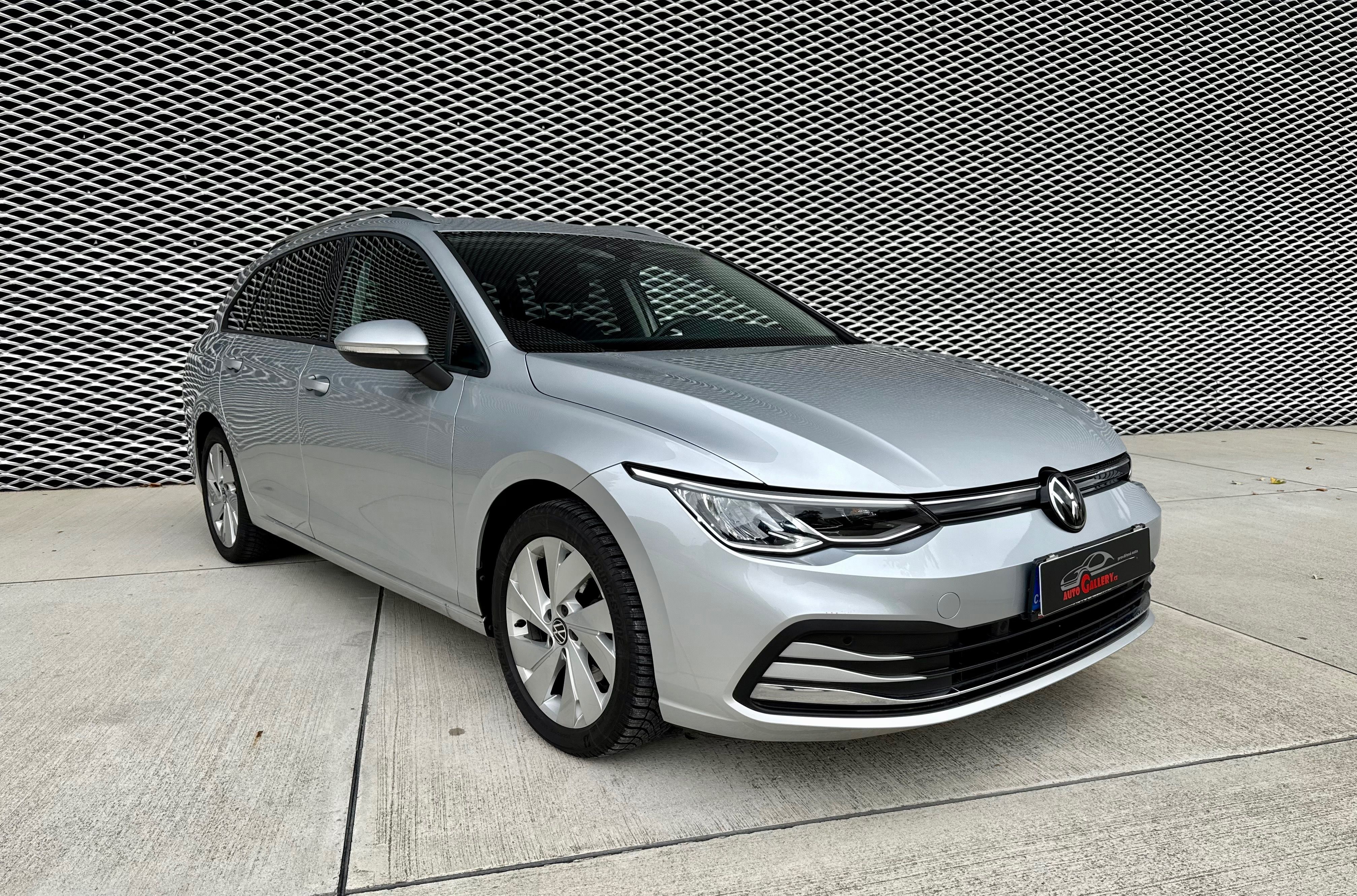 Volkswagen Golf, 1.5 eTSi DSG 110 kW - fotka 5