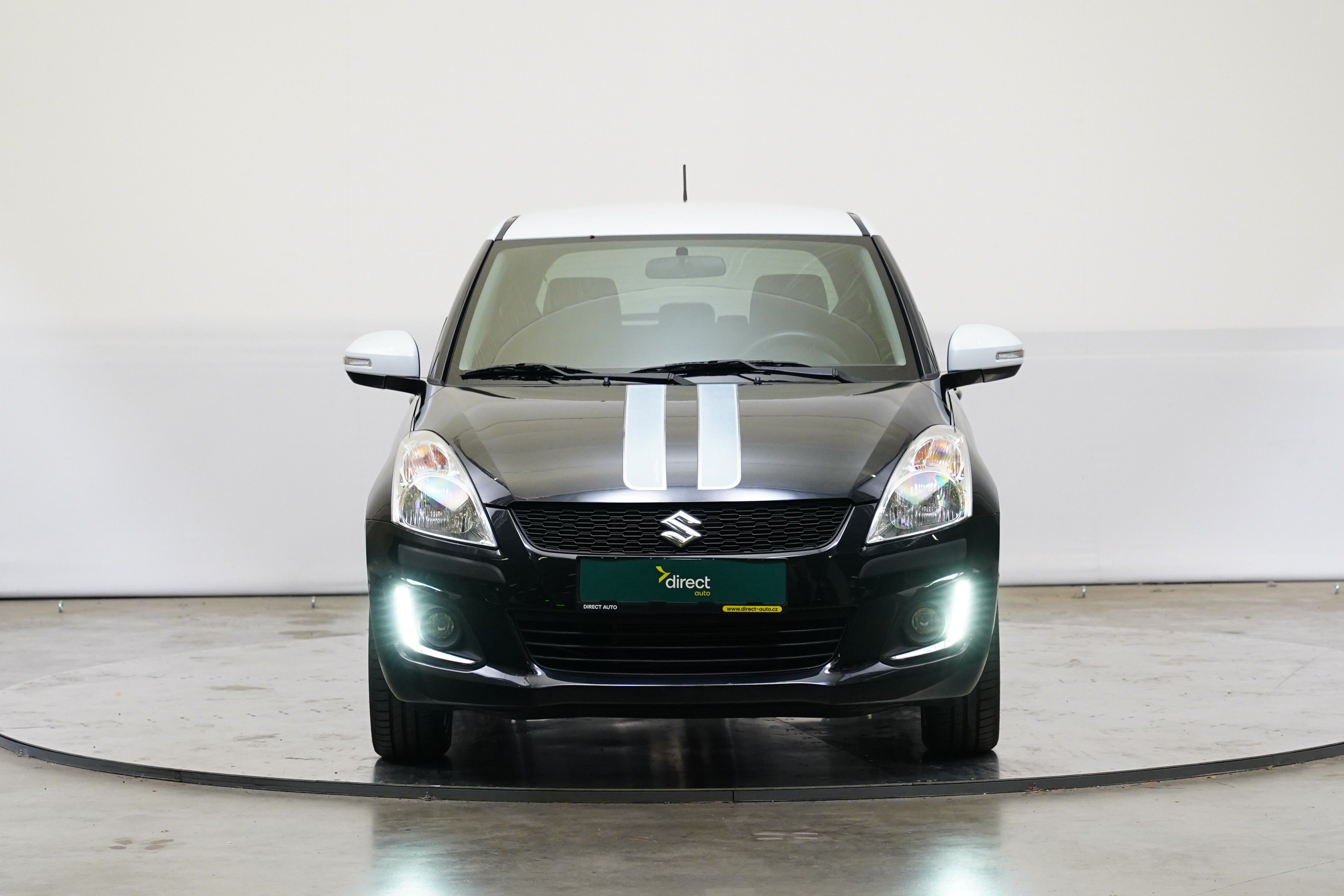 Suzuki Swift, 1.2 i 69 kW 4x4 Shine - fotka 4