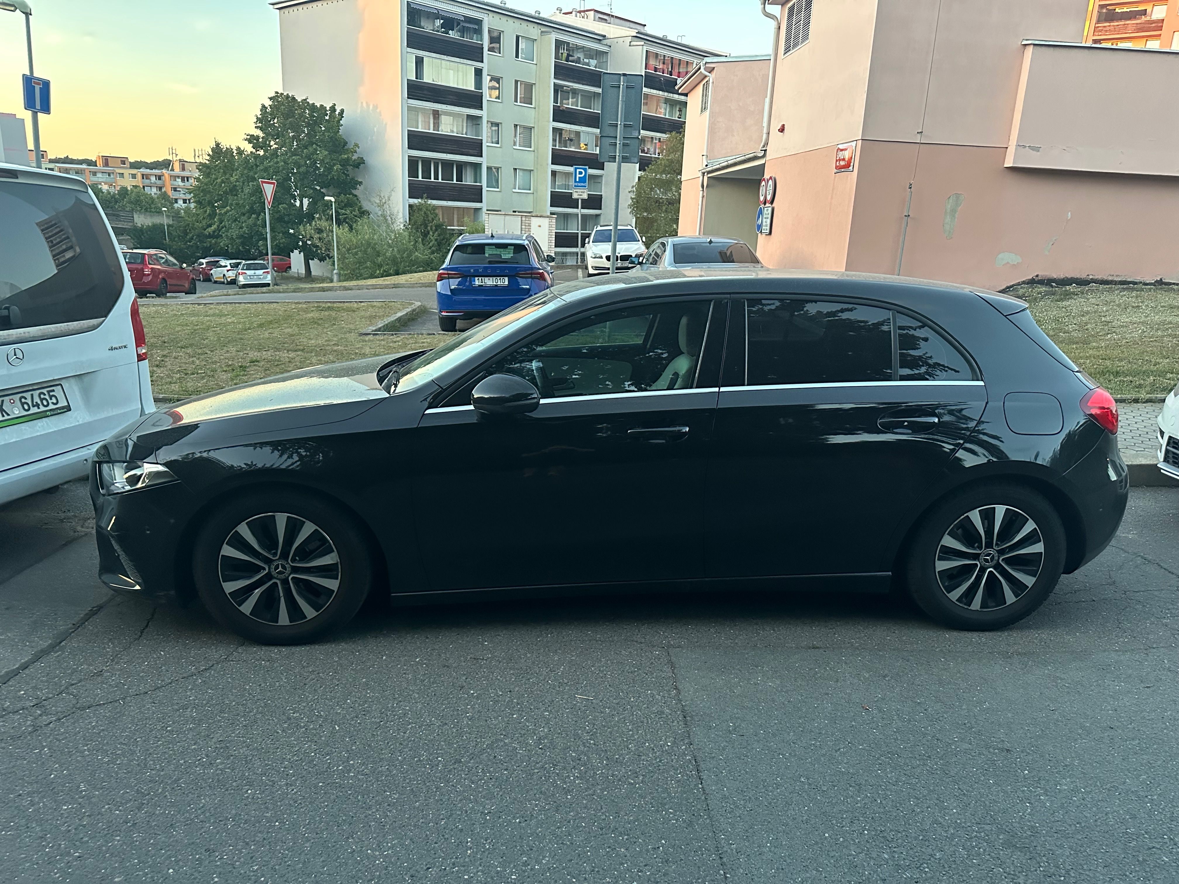 Mercedes-Benz Třídy A, Mercedes-Benz A200 - fotka 5