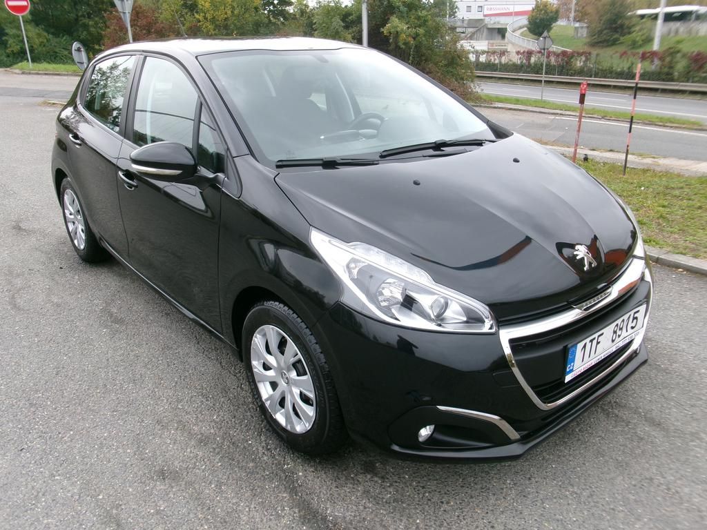 Peugeot 208, 1.2i KOUPENO ČR,1.MAJITEL - fotka 4