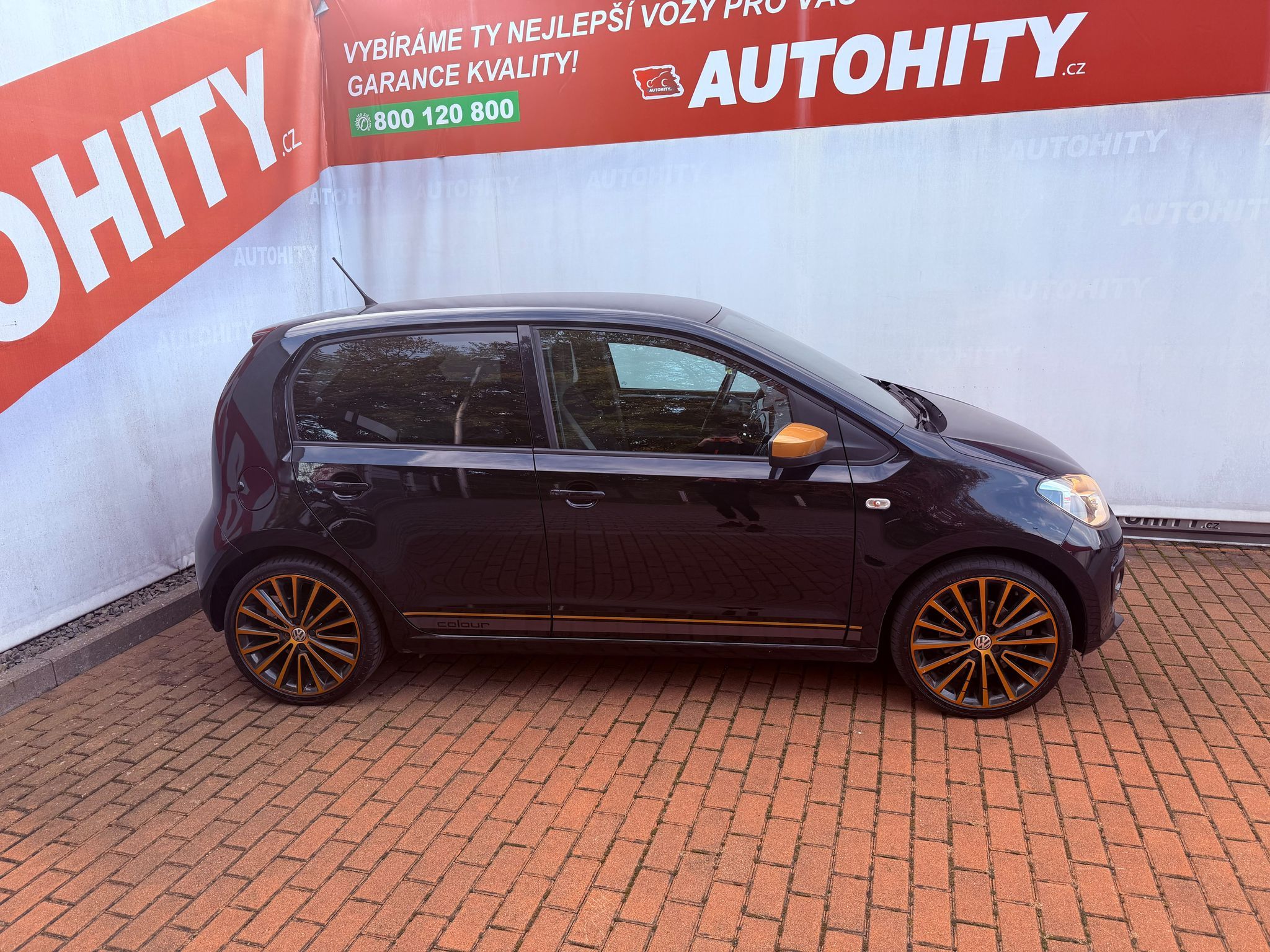 Volkswagen Up!, 1.0 Colour up!, Serviska - fotka 5