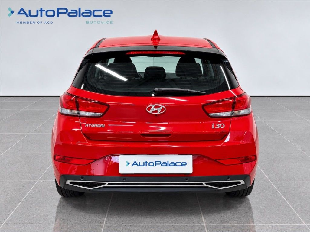 Hyundai i30, 1,0 88 KW COMFORT - fotka 5