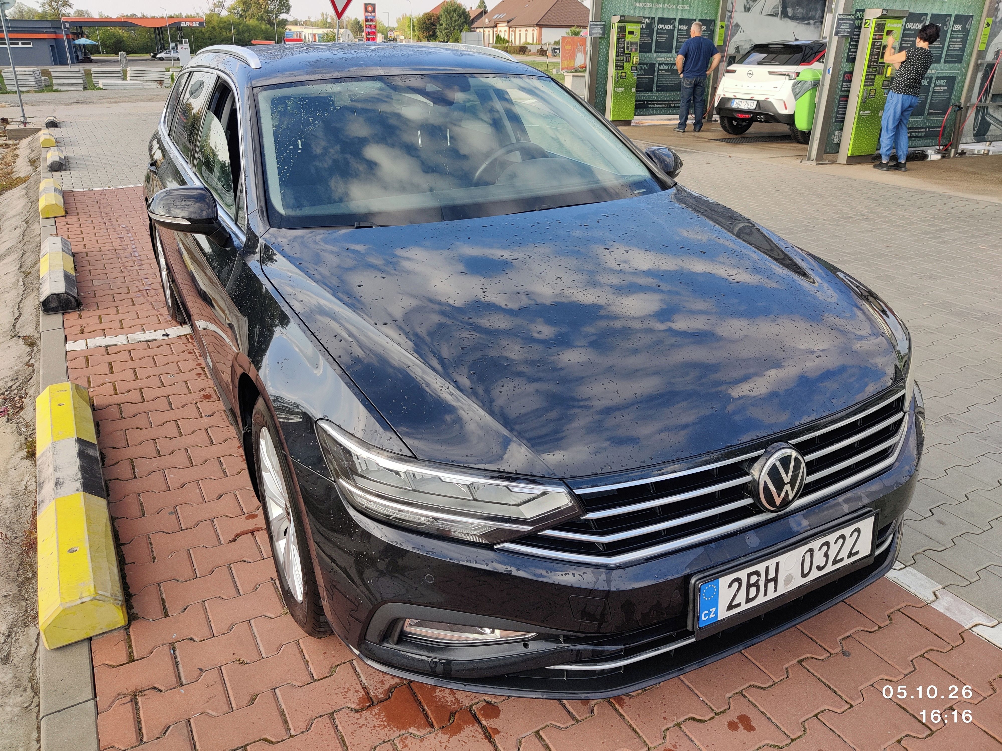 Volkswagen Passat, Variant Business 1.5 TSI EVO 6 - fotka 2