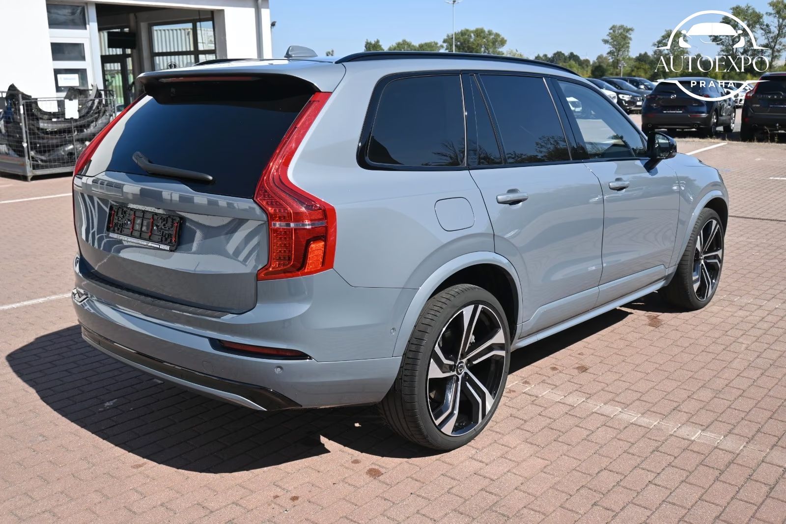 Volvo XC90, B5 D AWD Ultimate Dark* - fotka 3