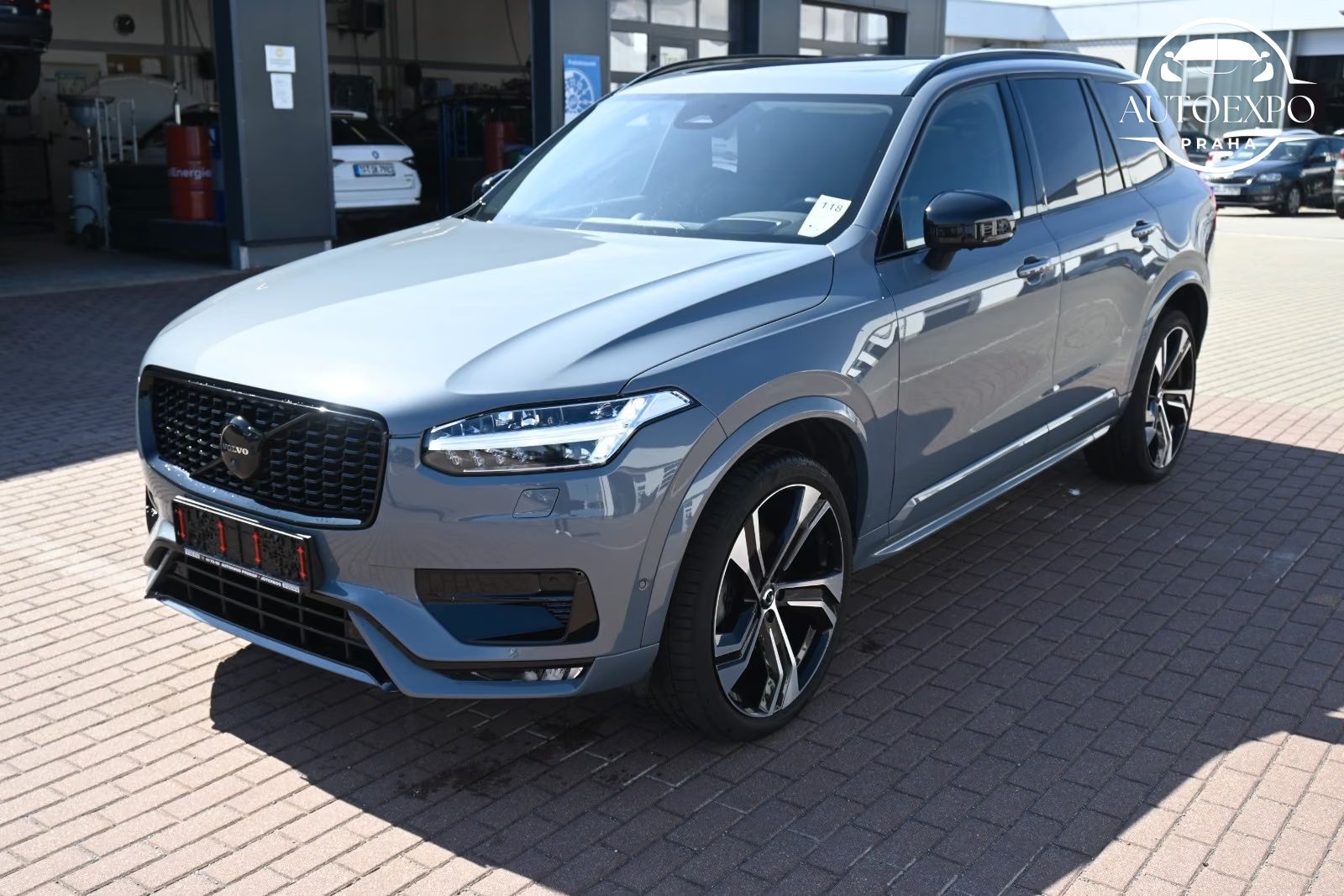 Volvo XC90, B5 D AWD Ultimate Dark* - fotka 2
