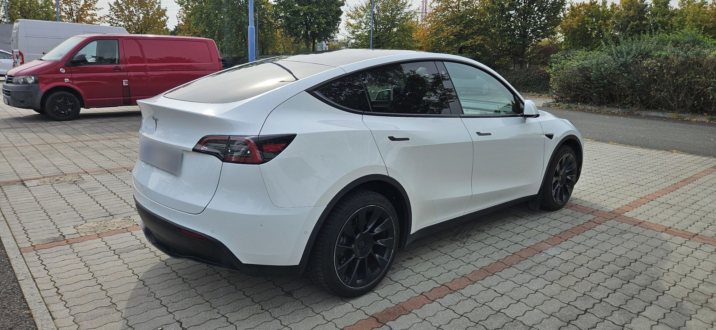 Tesla Model Y, Long Range AWD, SoH 92%, DPH - fotka 6