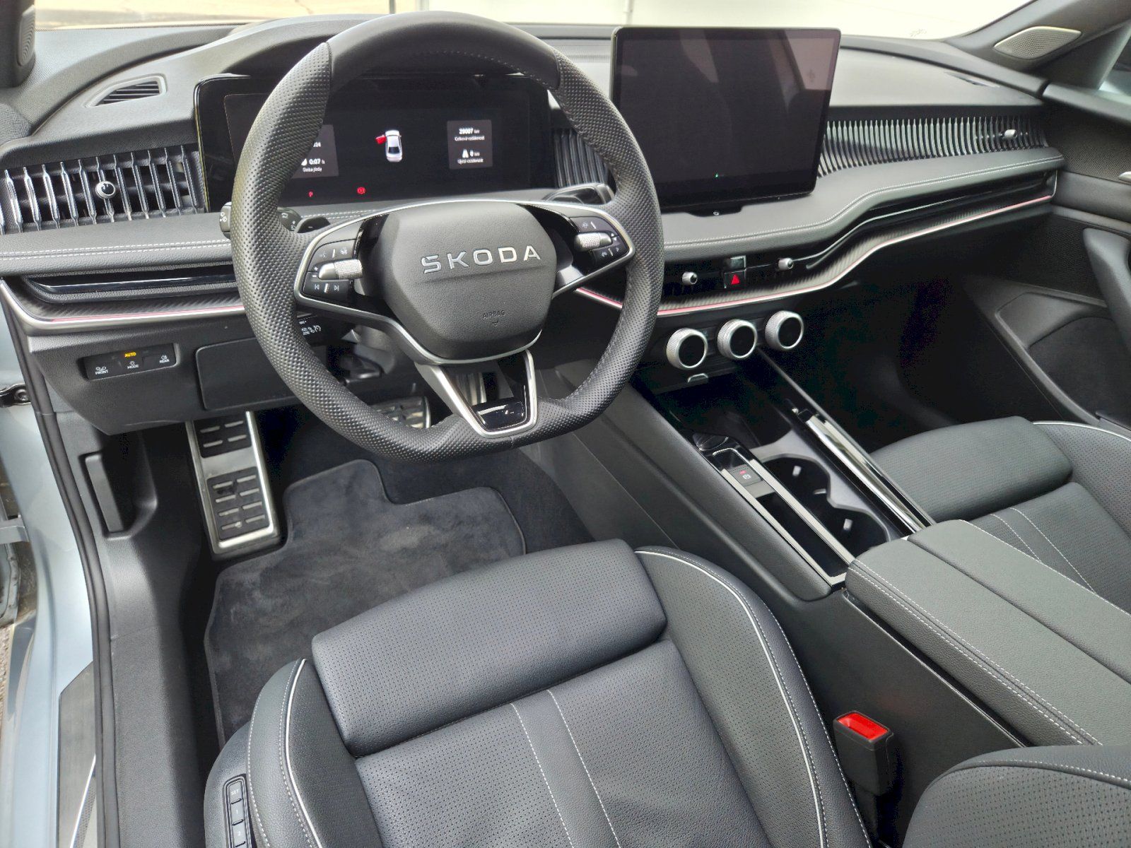 Škoda Superb, TSI iV 150kW DSG SportLine - fotka 6