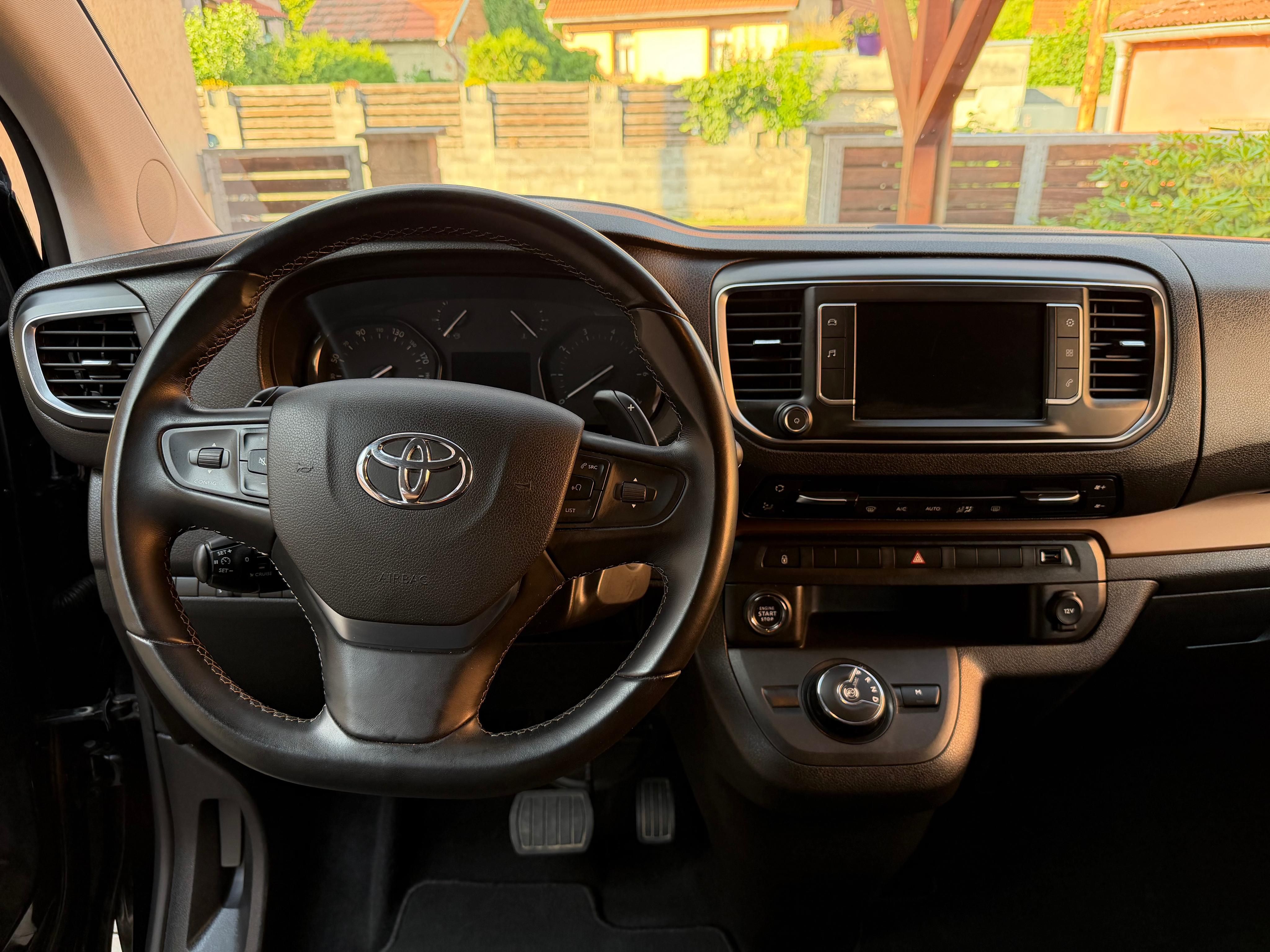 Toyota Proace, TOYOTA PROACE VERSO - fotka 2