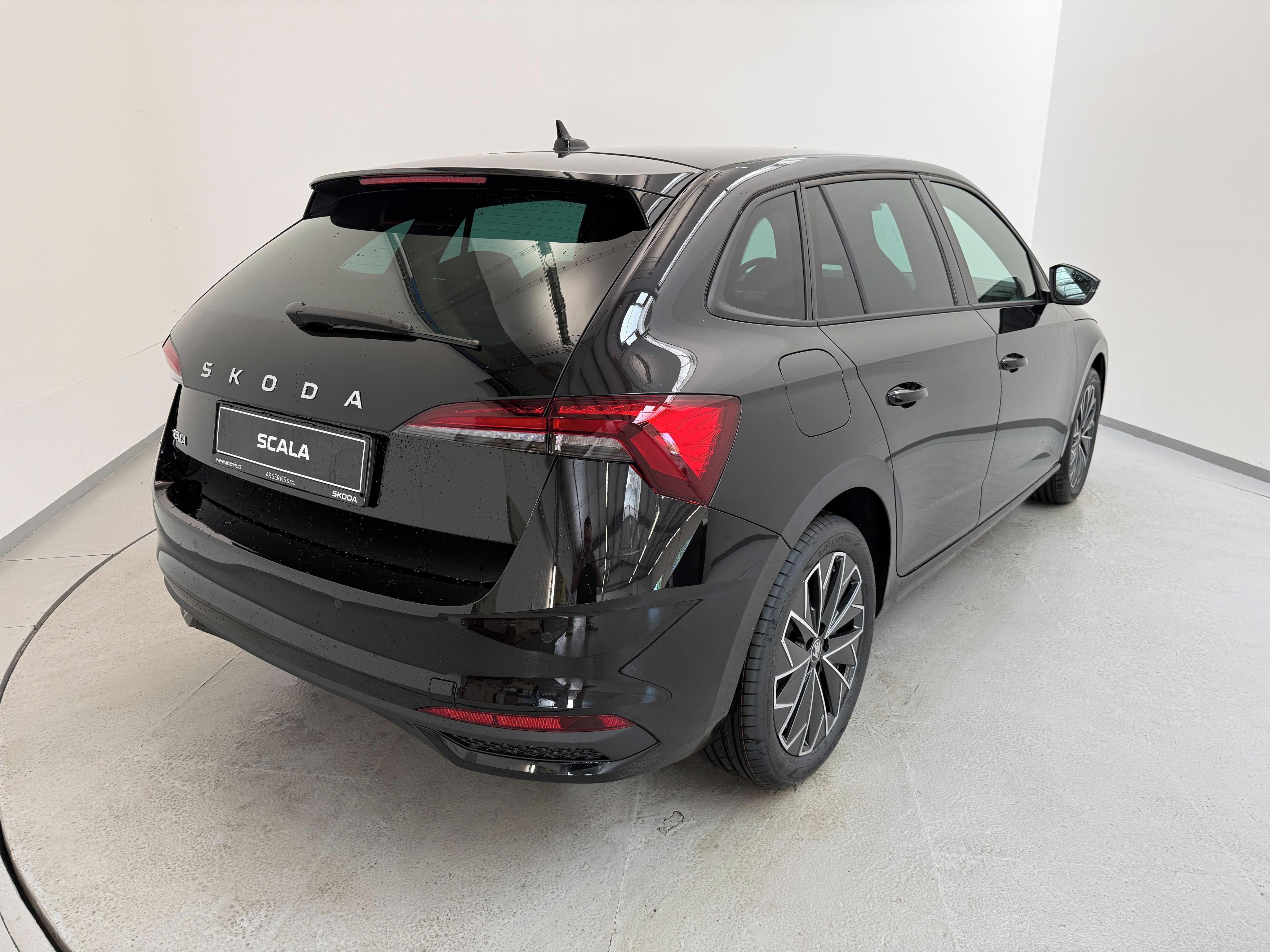 Škoda Scala, Dynamic 1,0 TSI 85 kW 7DSG - fotka 5
