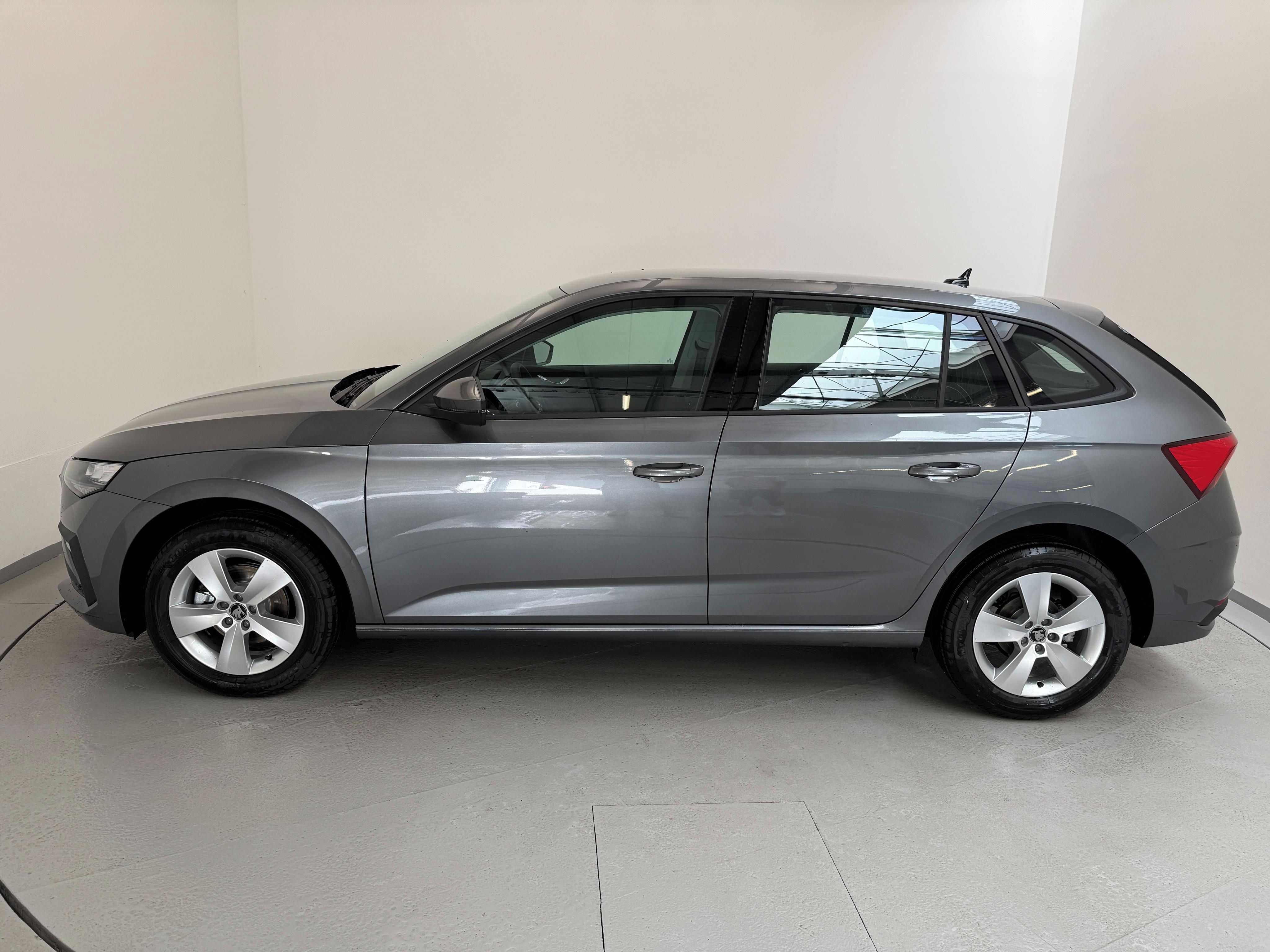 Škoda Scala, Classic 1,0 TSI 85 kW 6 MAN - fotka 2