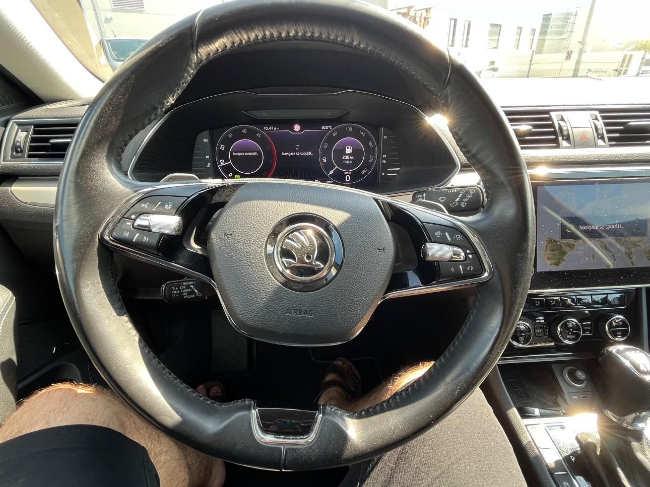 Škoda Superb - fotka 4