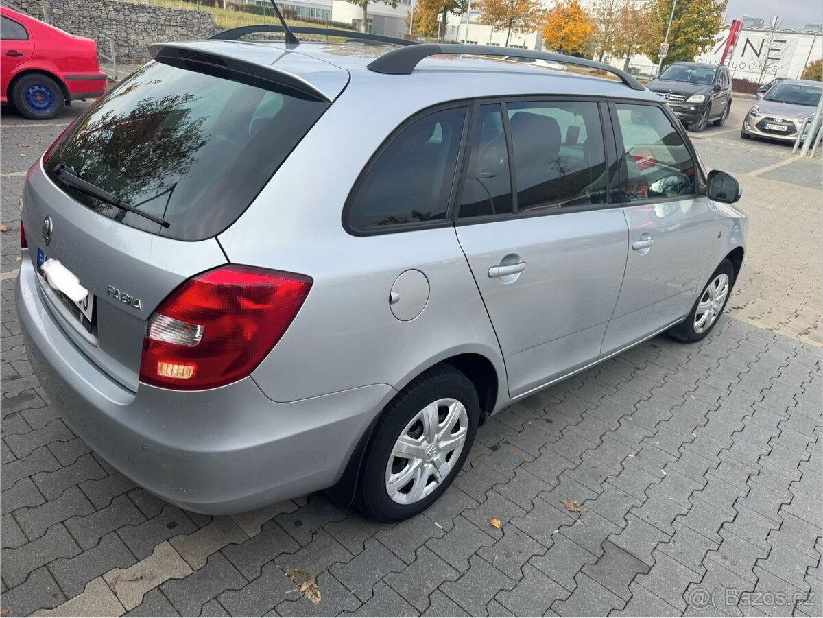 Škoda Fabia, Škoda Fabia Combi II - fotka 3