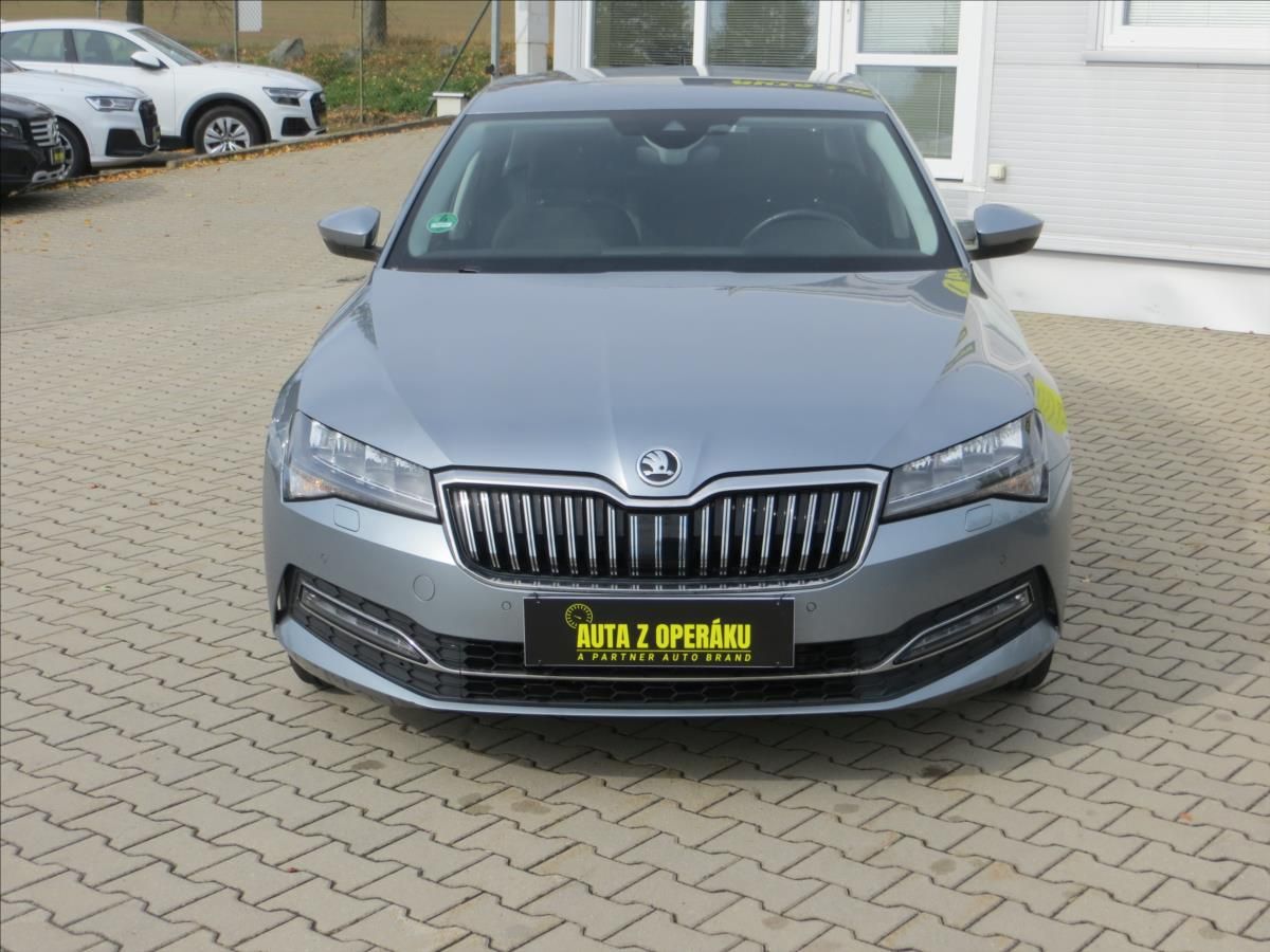 Škoda Superb, 1,5 TSI 110kW Style - fotka 2