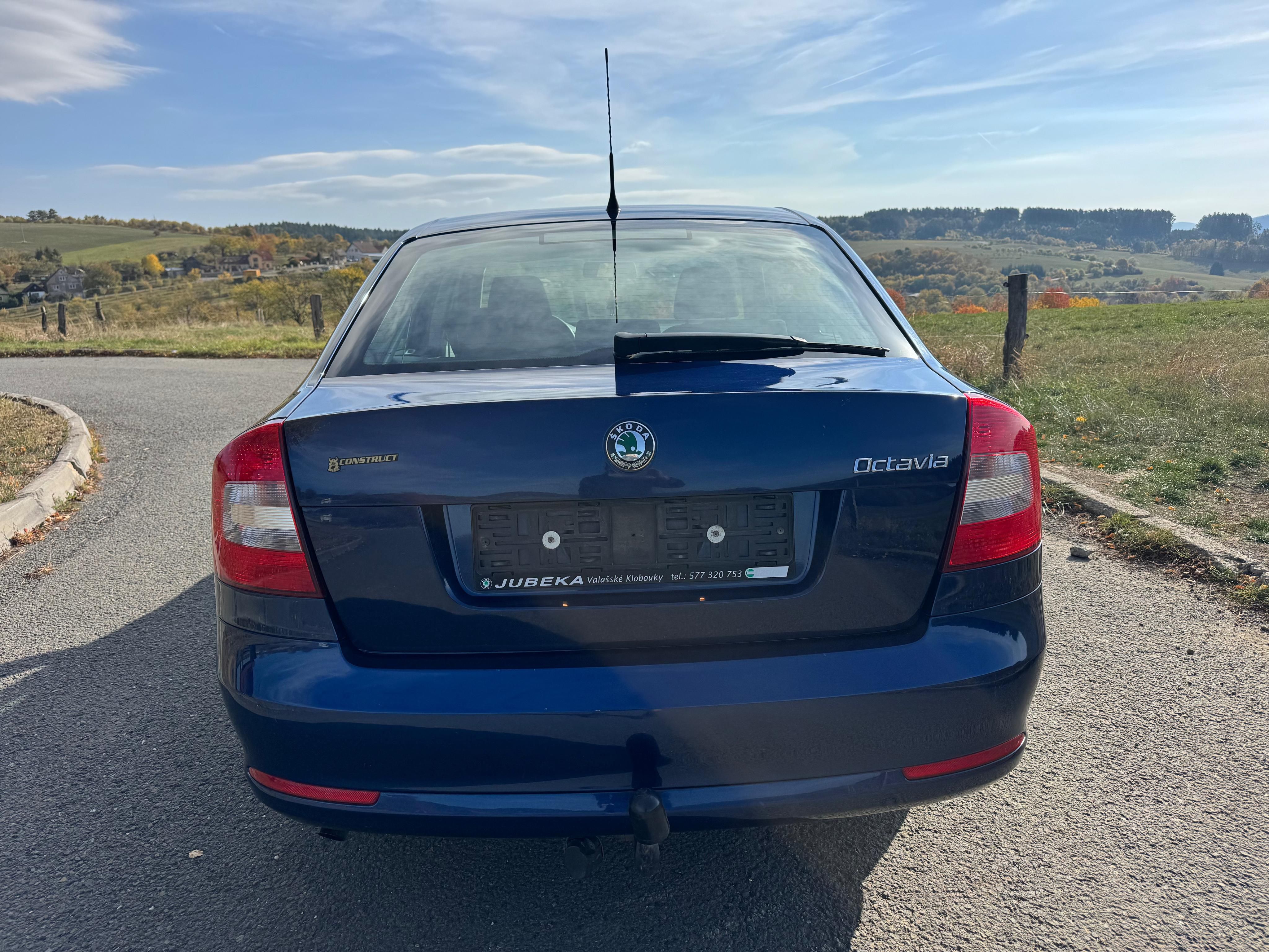 Škoda Octavia, Škoda Octavia 1.4 MPI - fotka 6