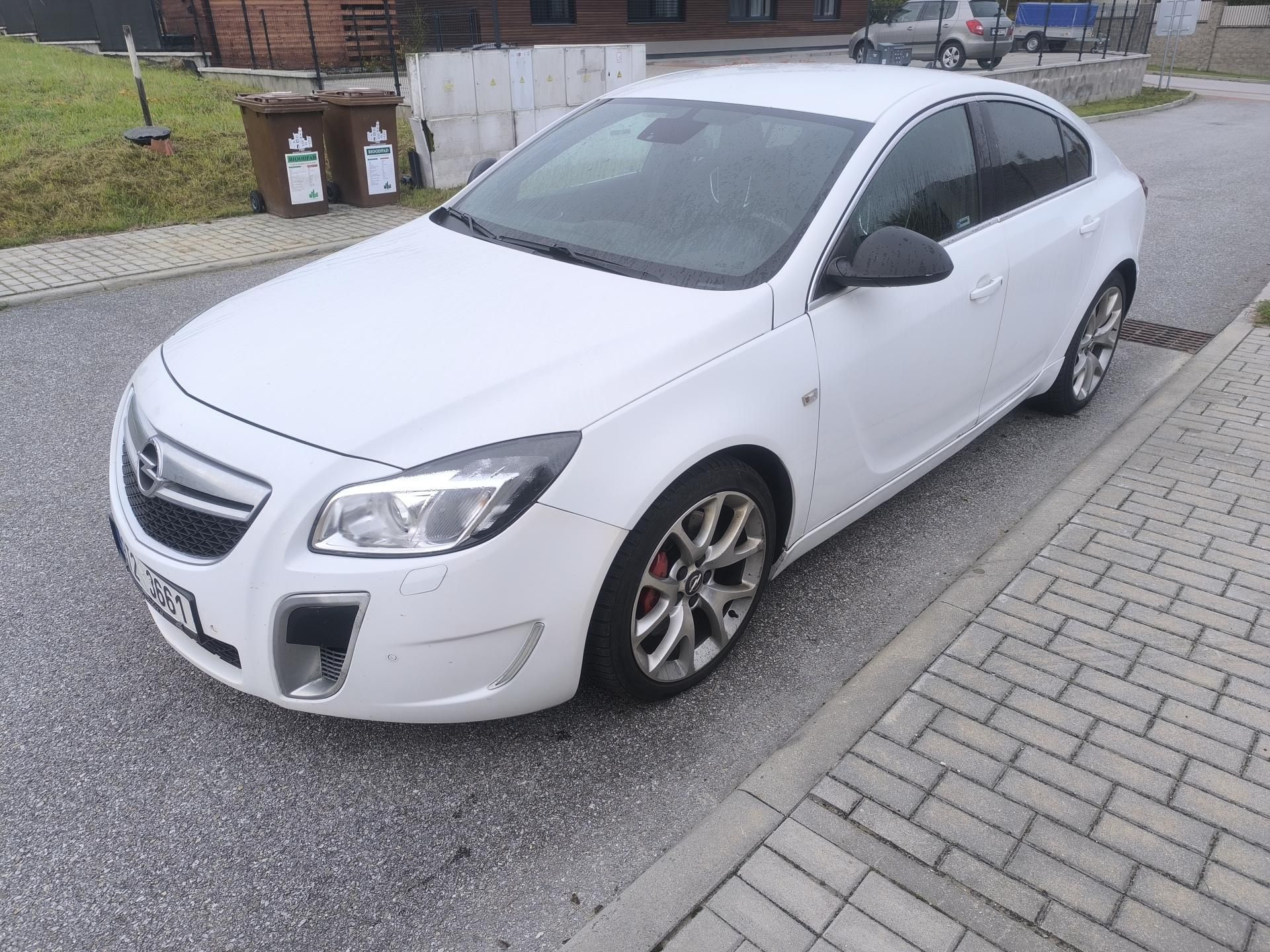 Opel Insignia, OPC 2,8BITURBO 360K,4X4,VÝBAVA - fotka 2