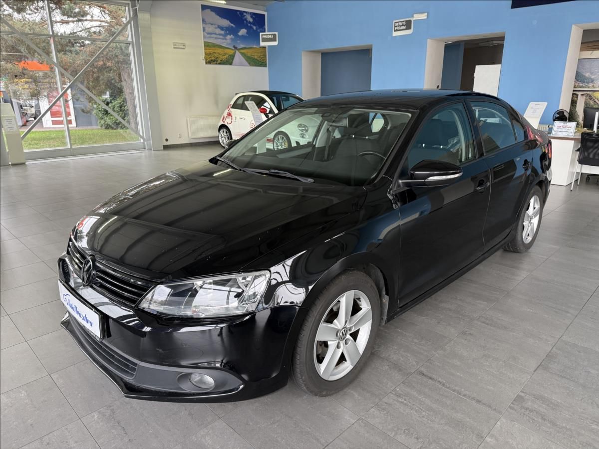 Volkswagen Jetta, 1,2   1.MAJITEL, 77KW, SERVISK - fotka 3