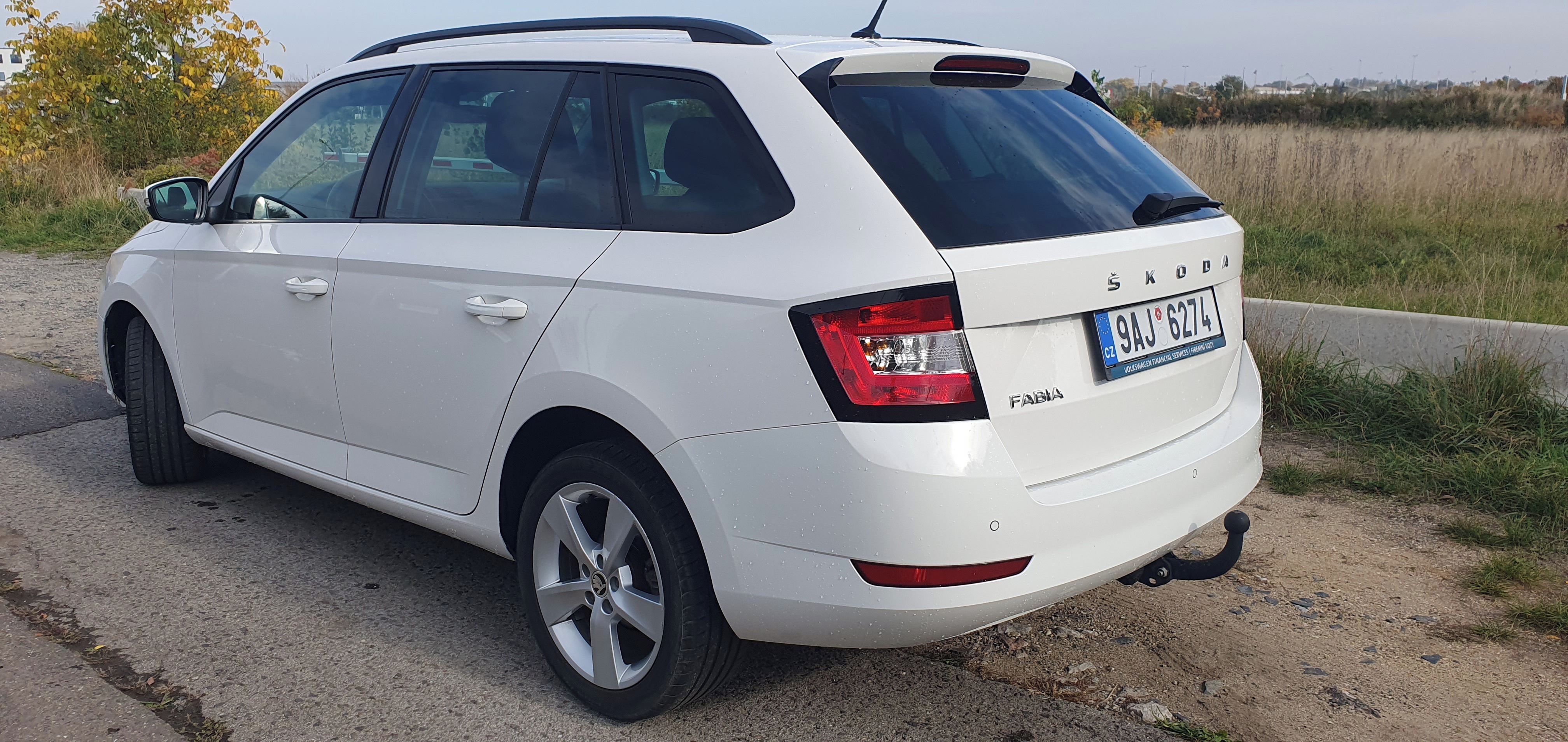 Škoda Fabia, 1.0Tsi 70kw,Ambi+,ČR,AC+PDC,1M - fotka 3