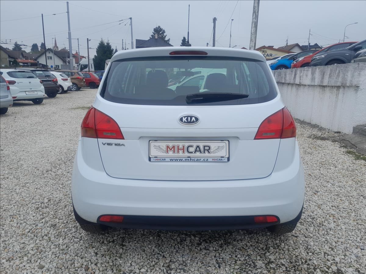 Kia Venga, 1,4i16V 66kW - fotka 6