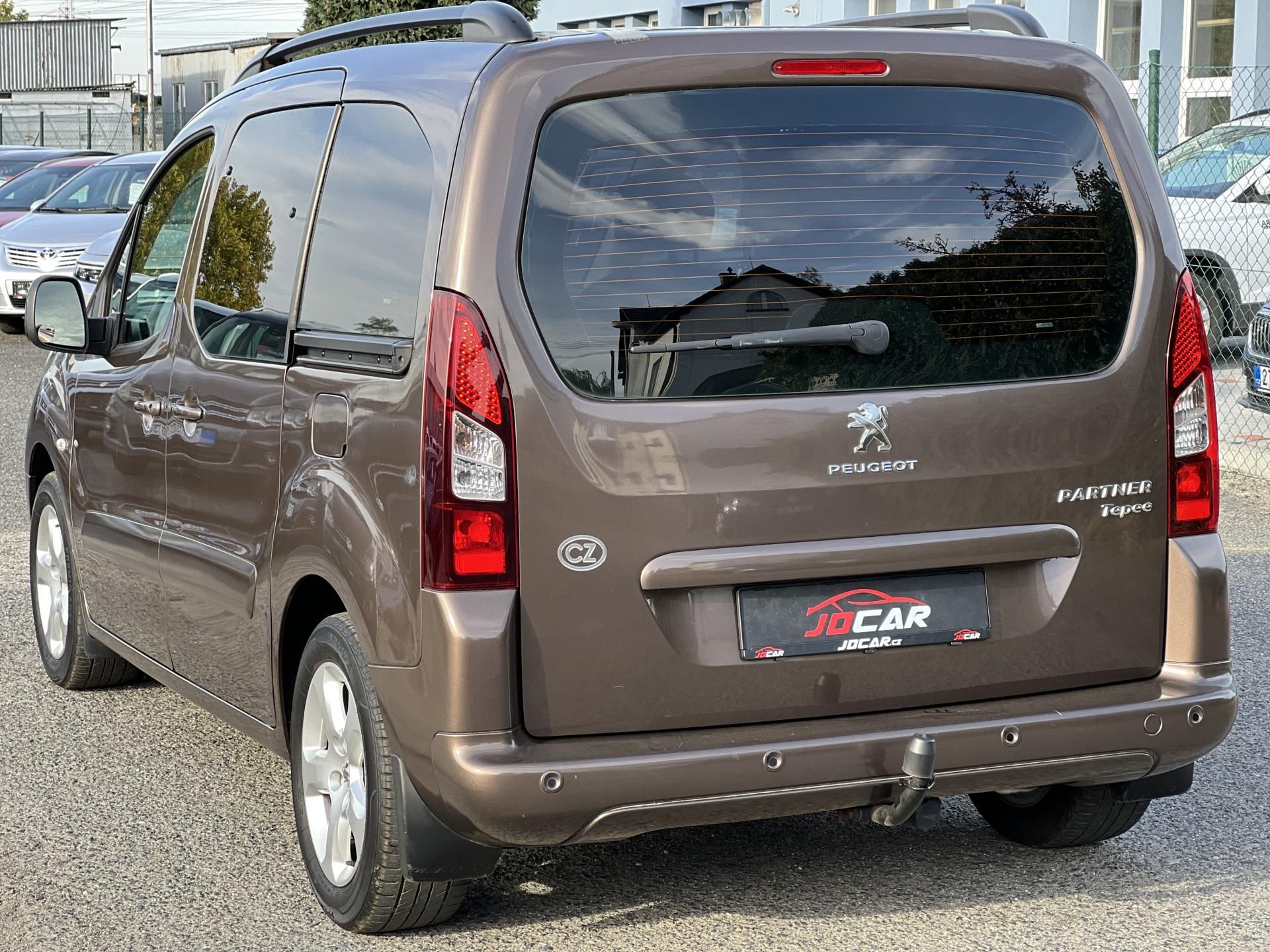 Peugeot Partner Tepee, 1.6i KLIMA KOUPENO V ČR 1.MAJ. - fotka 5