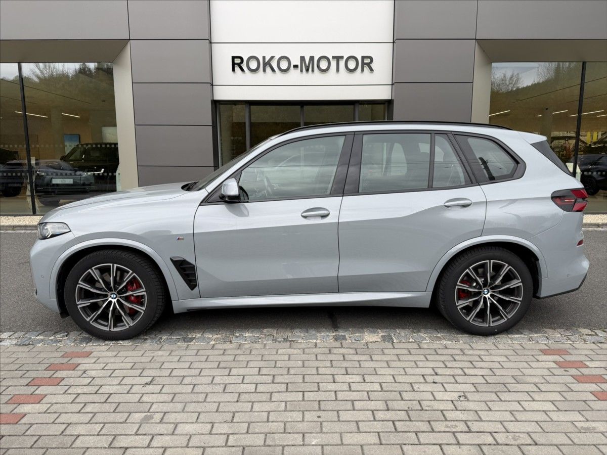 BMW X5, 3,0 30d xDrive - fotka 2