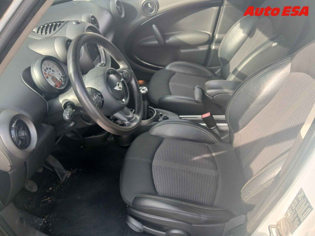 Mini Countryman, 1.6 D,1.maj,ČR - fotka 3