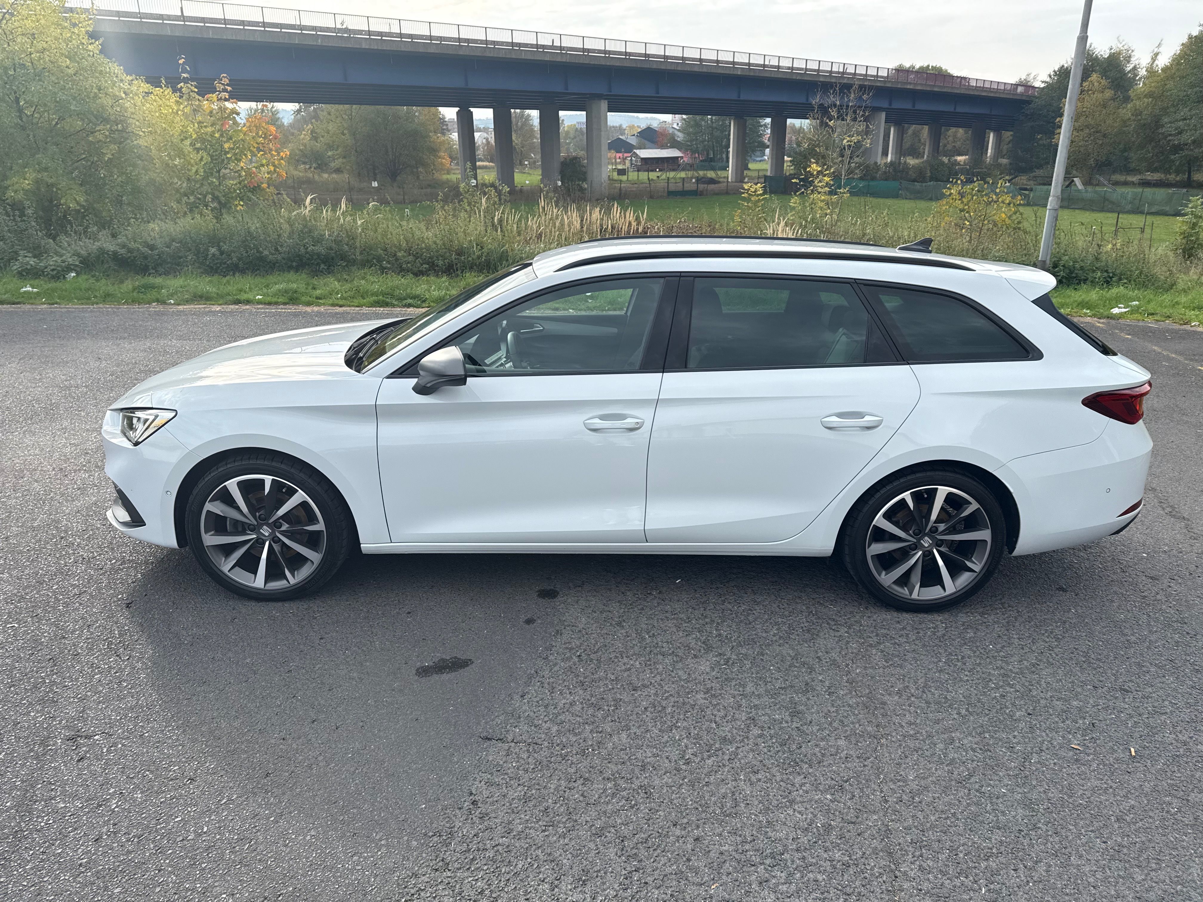 Seat Leon, ST FR Style, 2.0 TSI 190K, DPH - fotka 4
