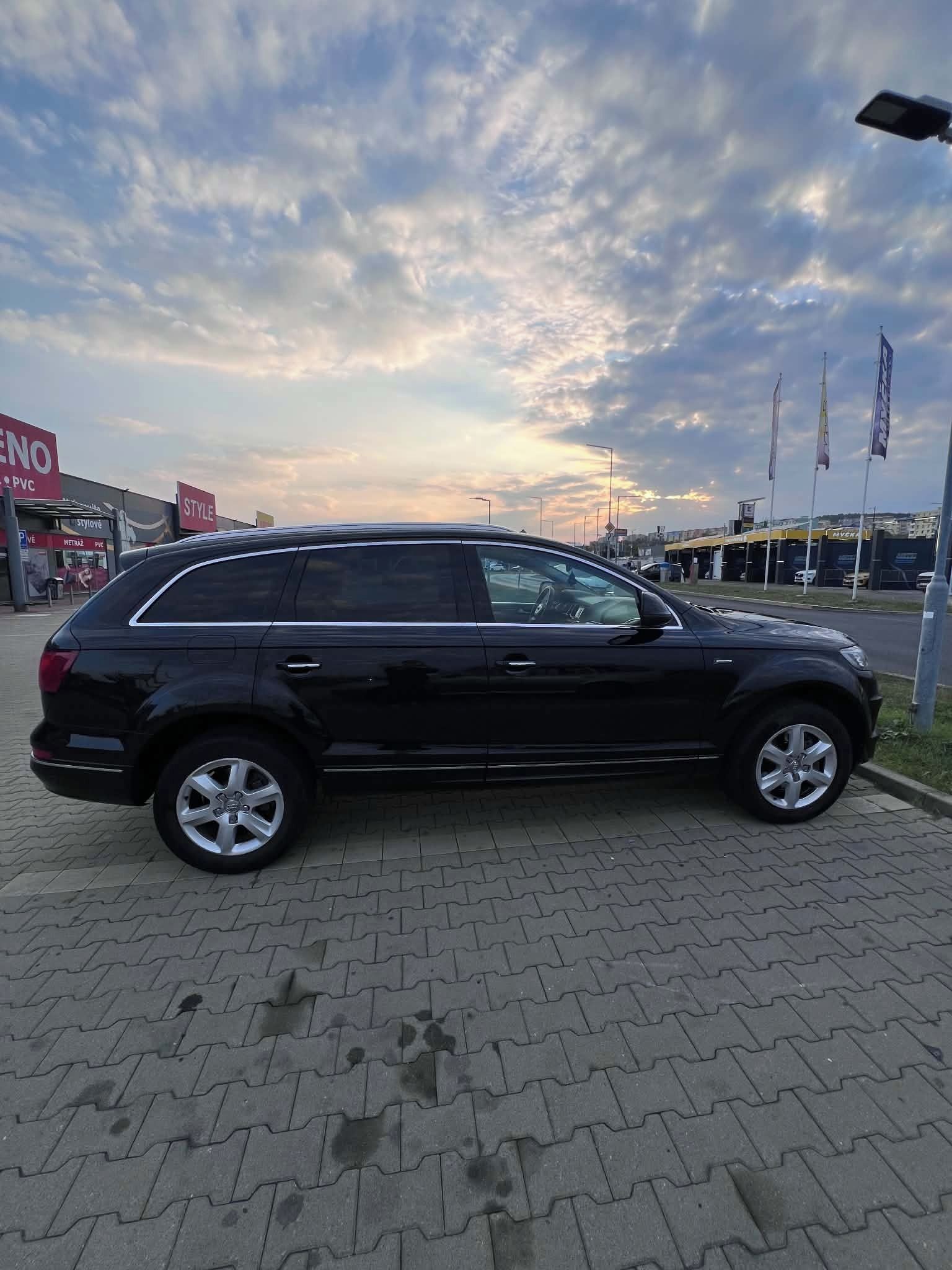Audi Q7 - fotka 5