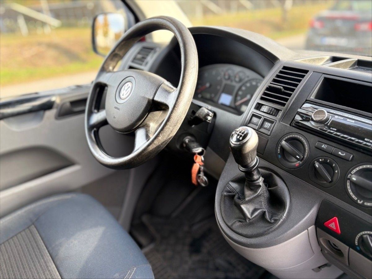 Volkswagen Transporter, 2,5 TDi LONG kouří motor 5MÍST - fotka 6