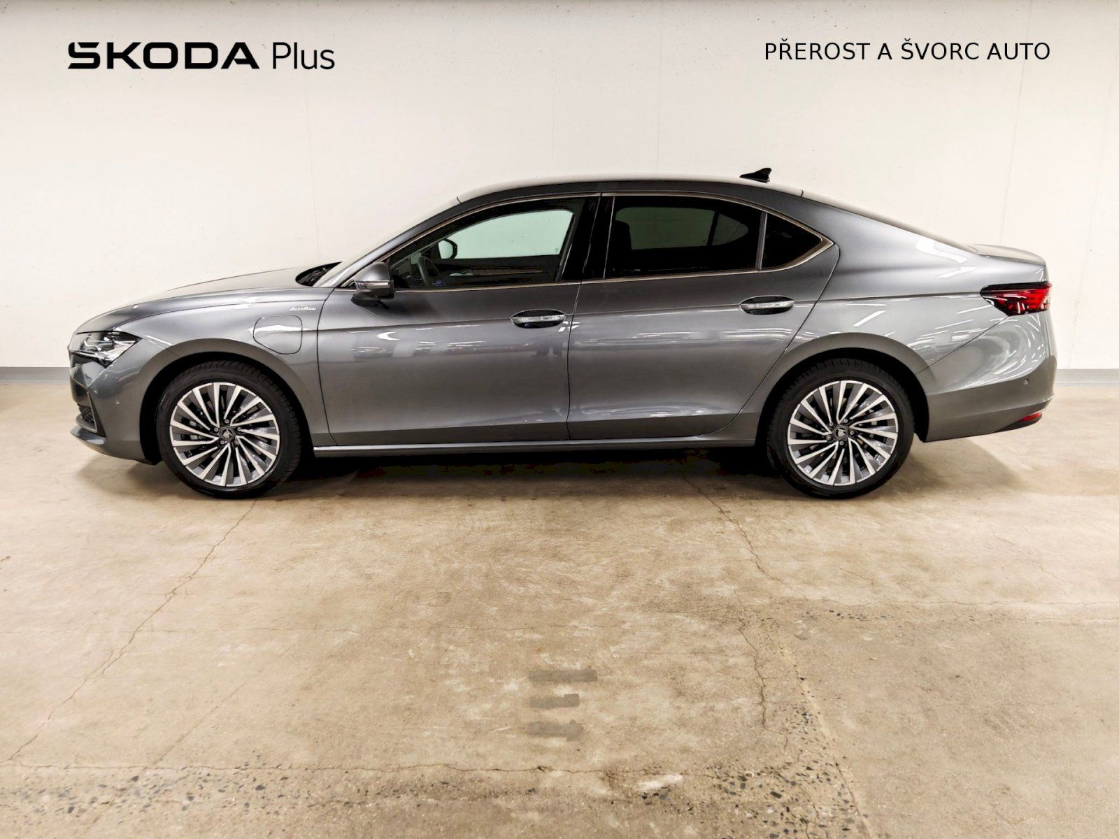Škoda Superb, iV 1.5 TSI 150 kW DSG L&K - fotka 3