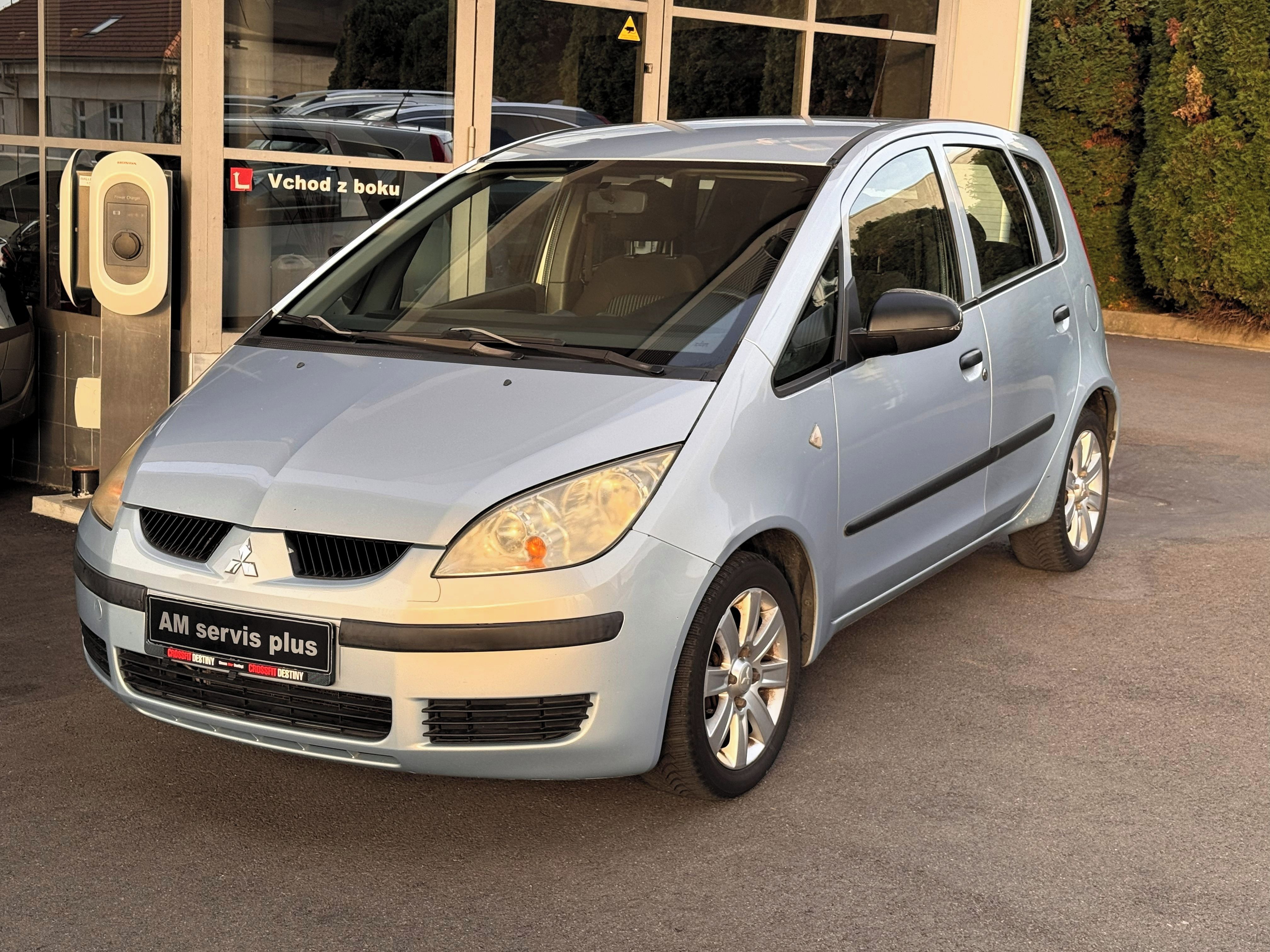 Mitsubishi Colt, 1.1i 55kW - fotka 2