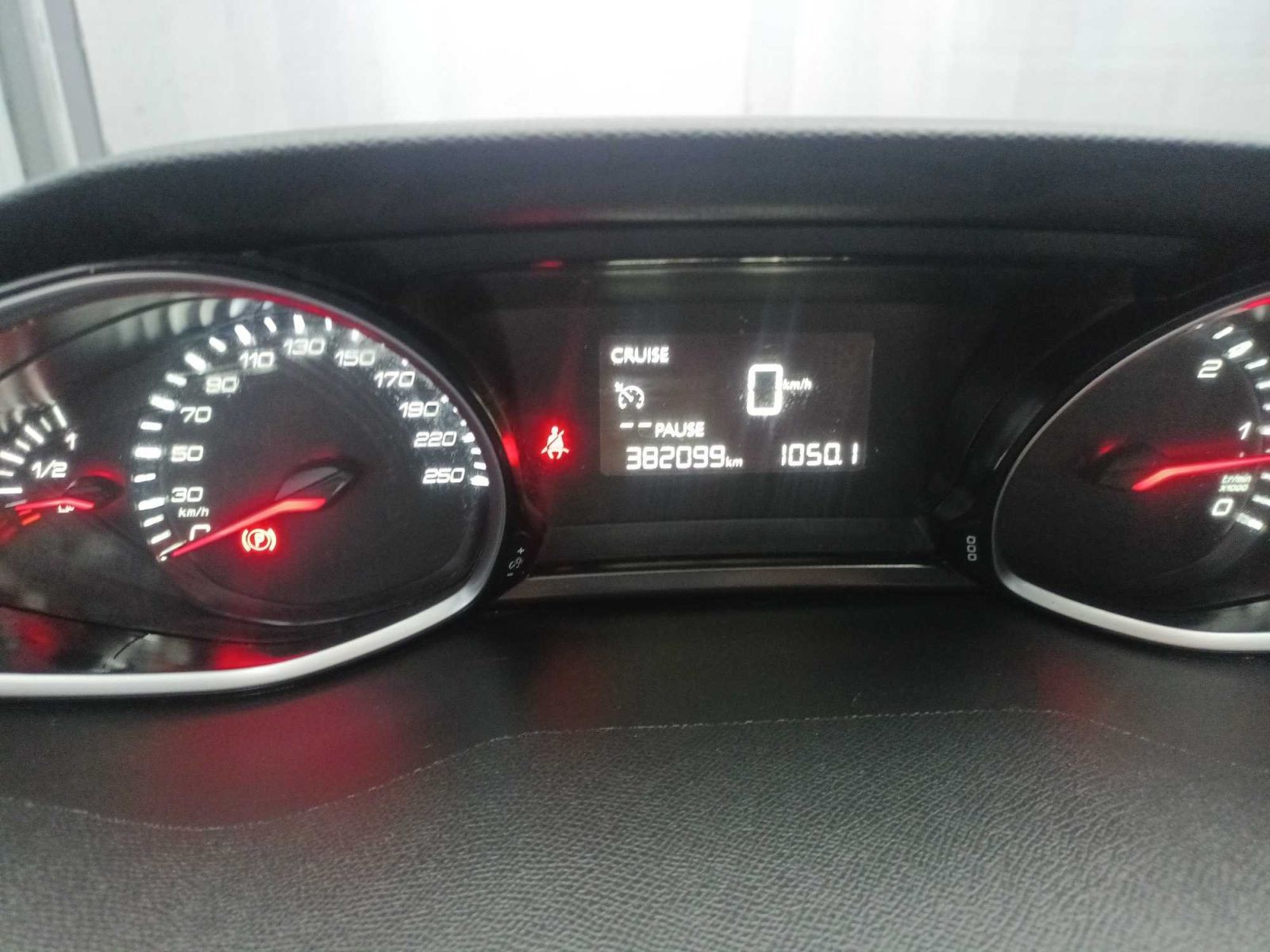 Peugeot 308, 1.6 BlueHDi, Serv.kniha, Tažné - fotka 3