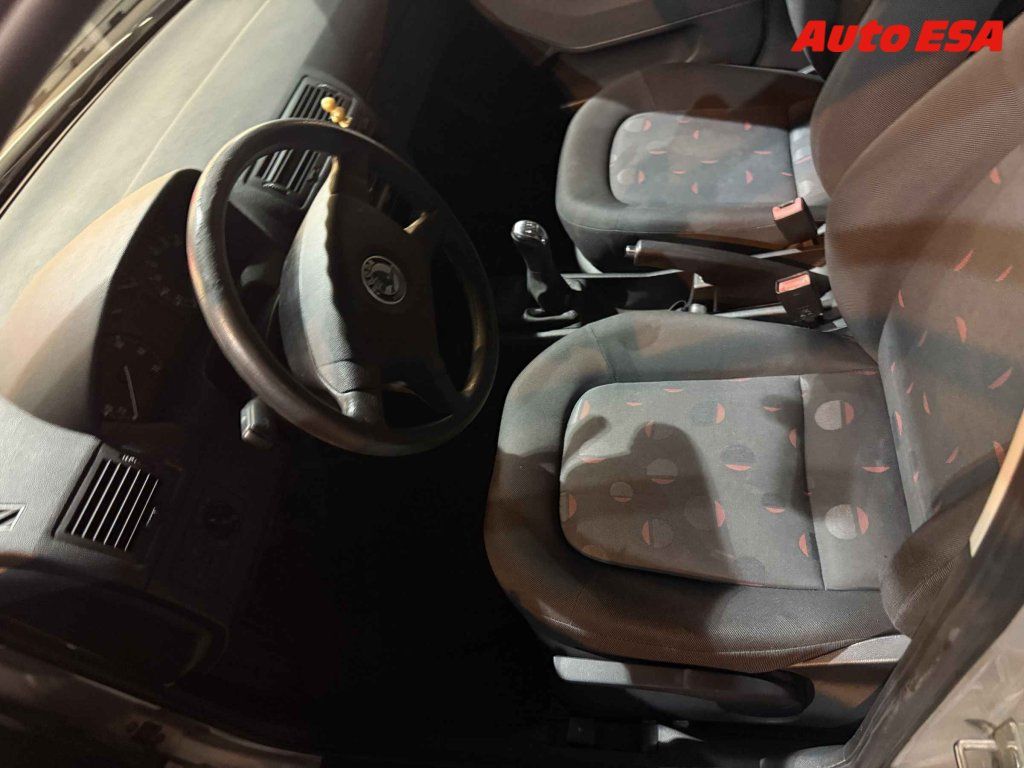 Škoda Fabia, 1.4 16V,AC,STK 4/28 - fotka 3