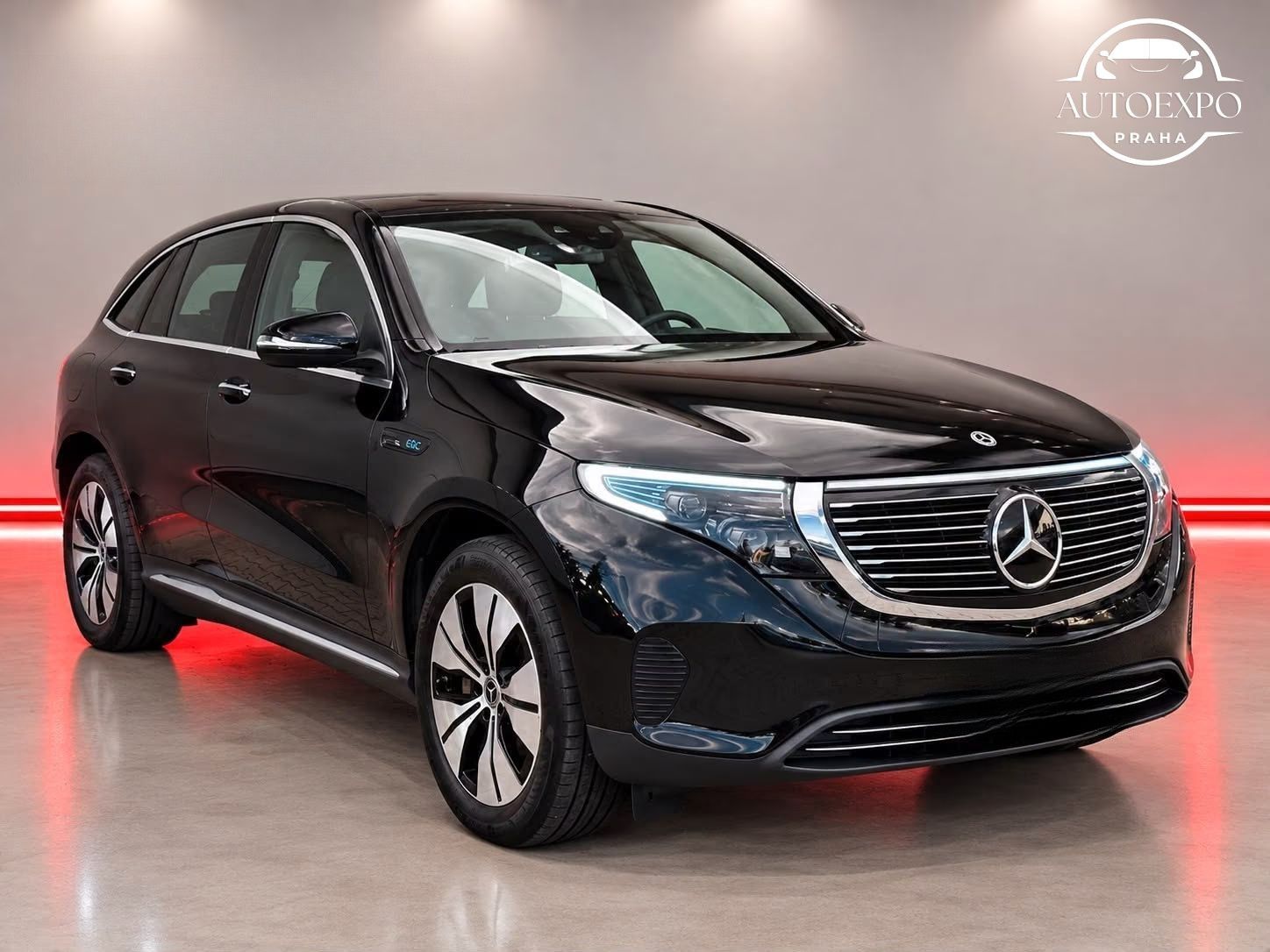 Mercedes-Benz EQC, 400 4Matic*LED*TAŽNÉ*KAMERA - fotka 3