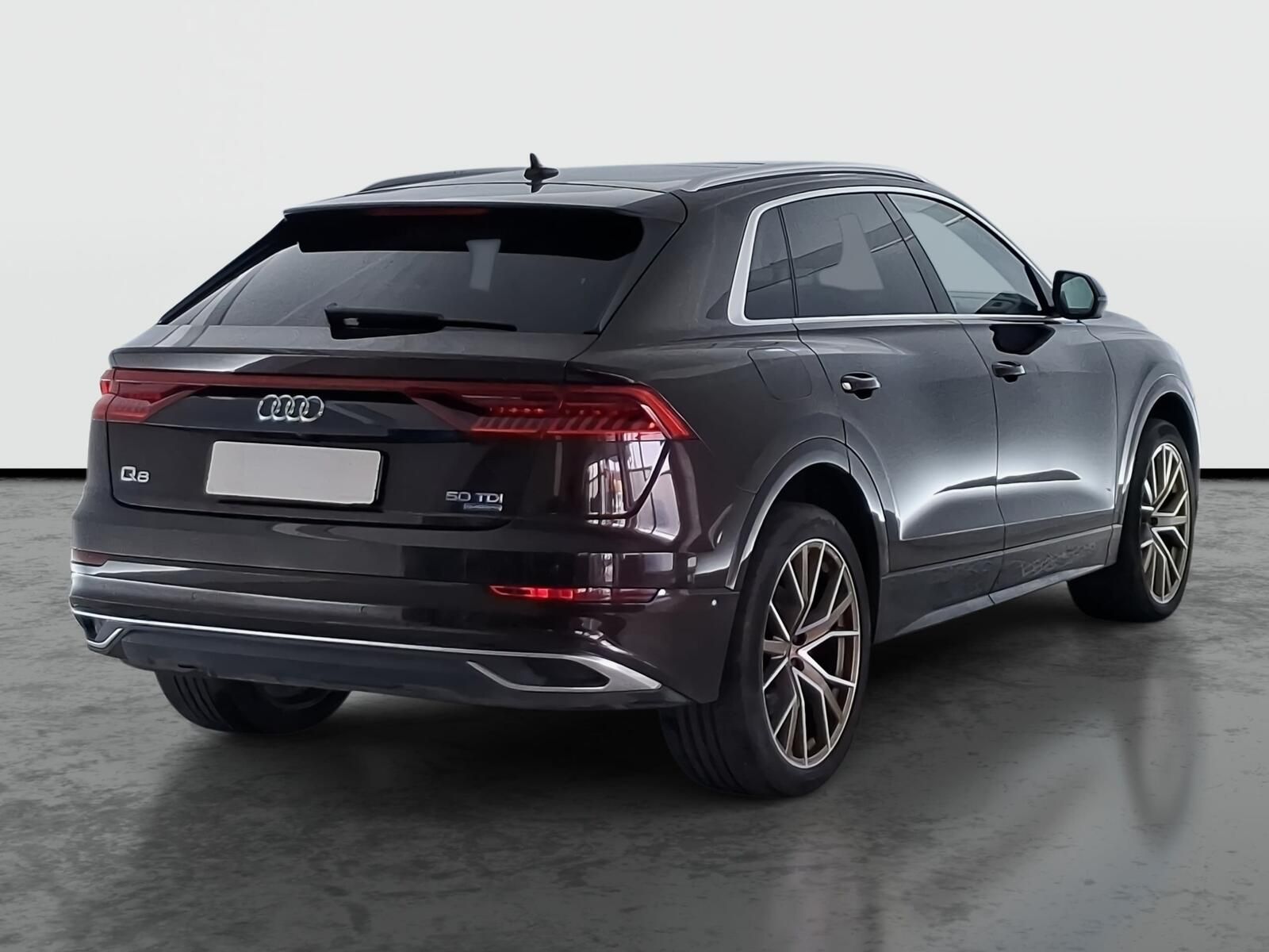 Audi Q8, 50 TDI - fotka 5