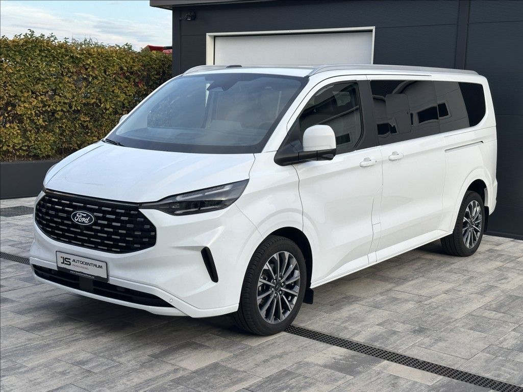 Ford Tourneo Custom, 2,0 170PS L2 TitaniumX A/T 4x4 - fotka 2