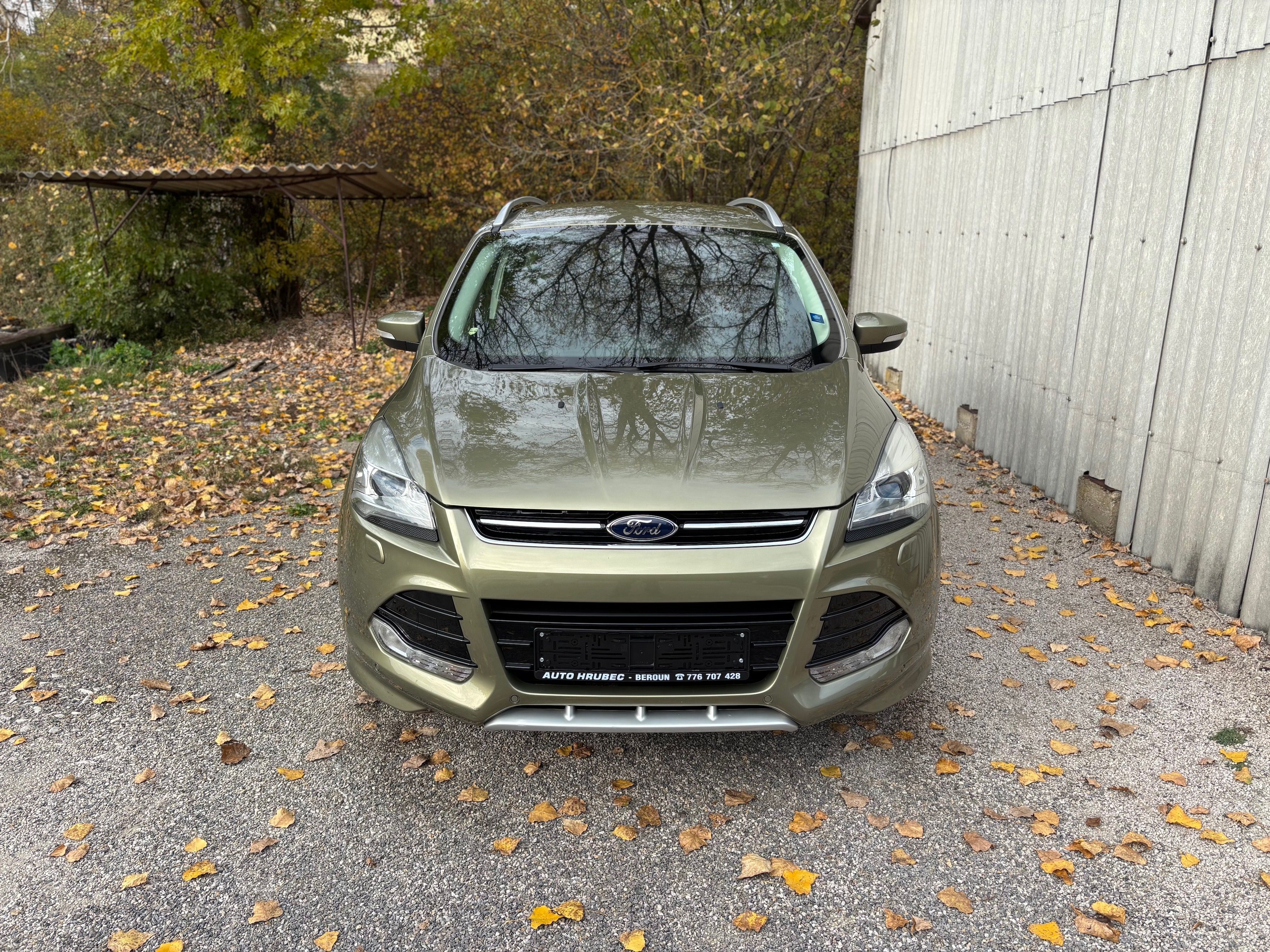 Ford Kuga, 1.5 EB 134 kW 4x4 PLNÝ SERVIS! - fotka 2