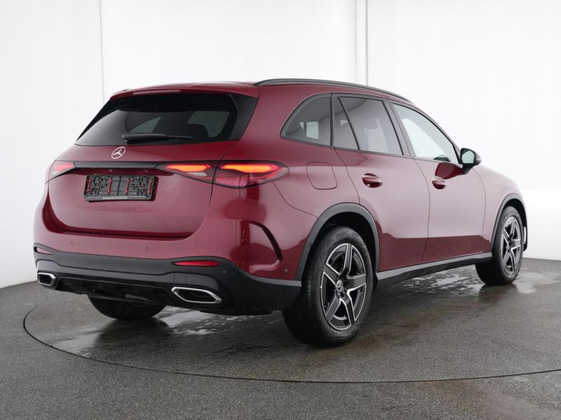 Mercedes-Benz GLC, 220d AMG - fotka 2