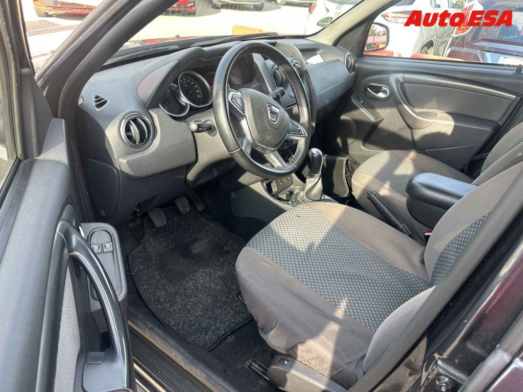 Dacia Duster, 1.6i,ČR - fotka 3