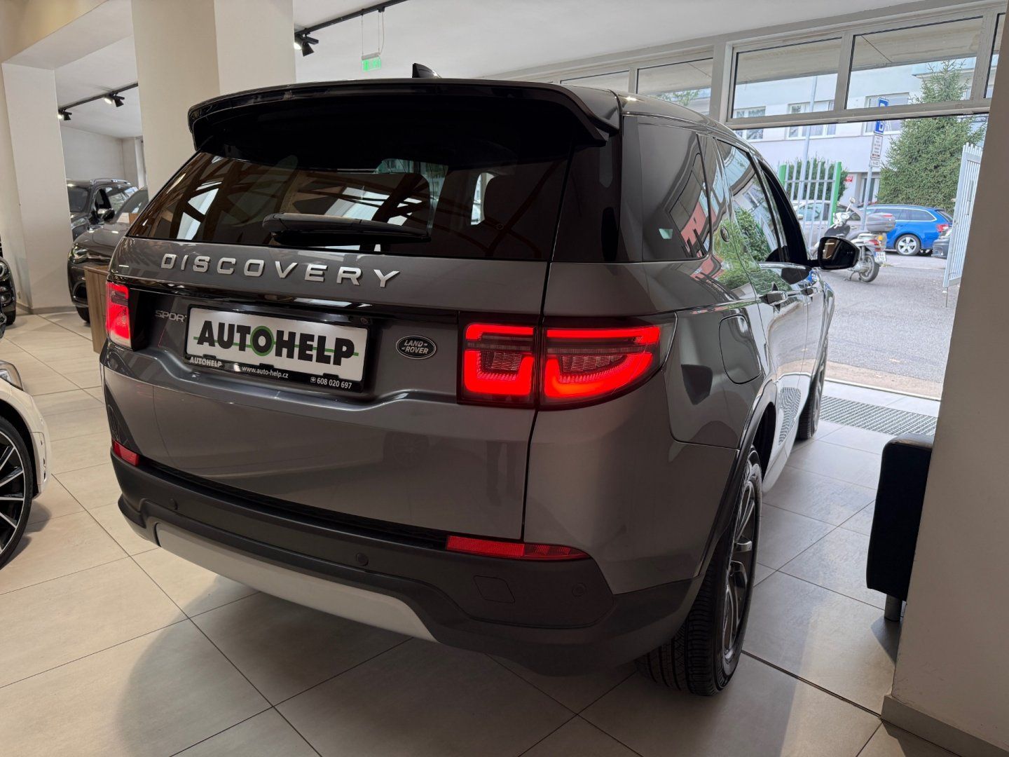 Land Rover Discovery Sport, S D165 9AT AWD - fotka 4