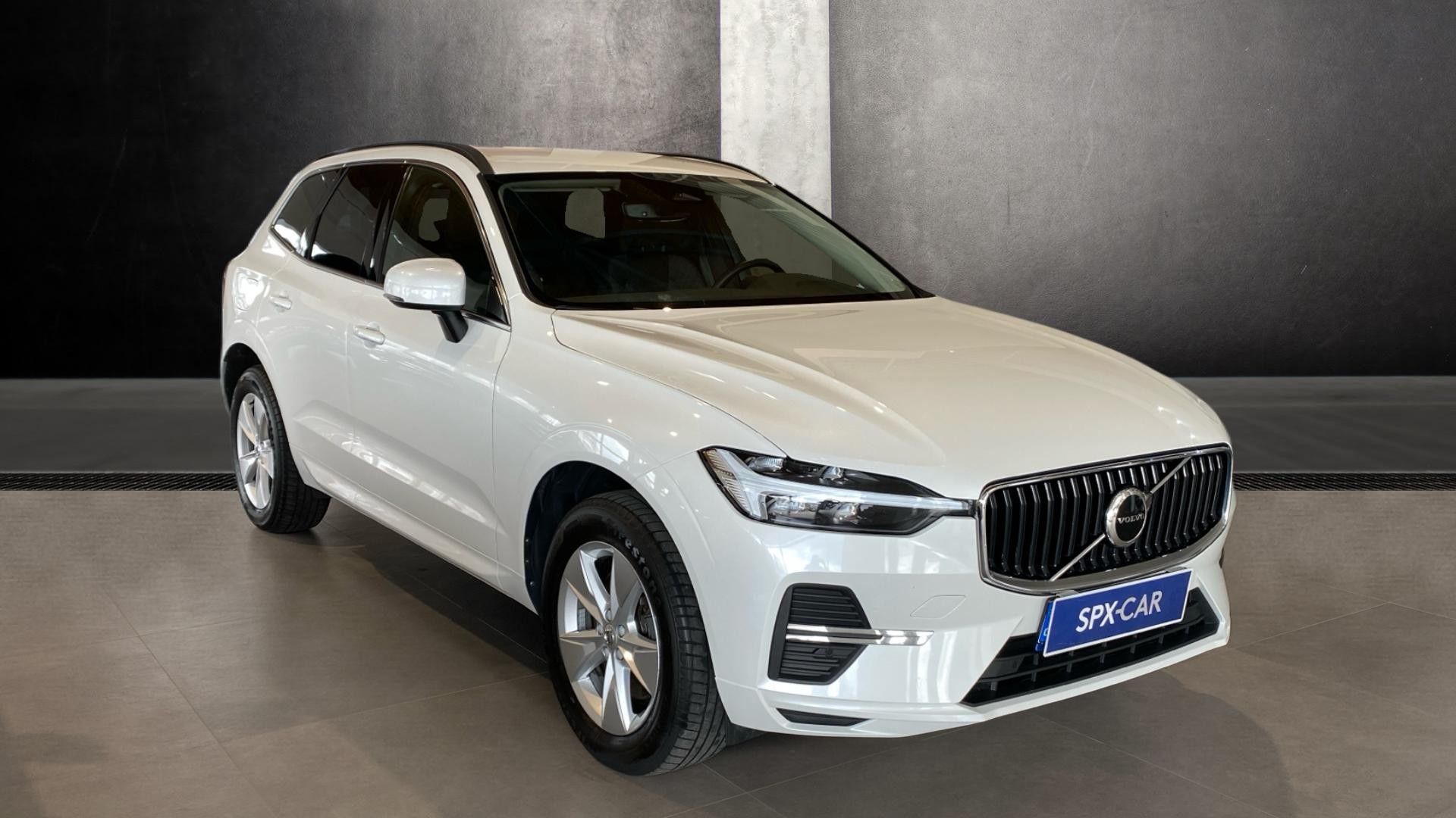 Volvo XC60, CORE, B4 AWD, 145+10 kW / 197+