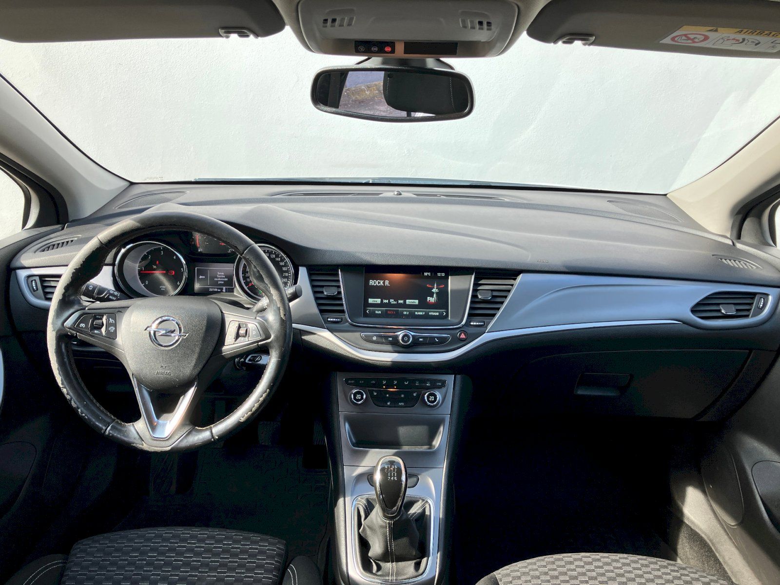 Opel Astra, 1.6/81 kW Sports Tourer tažné - fotka 5