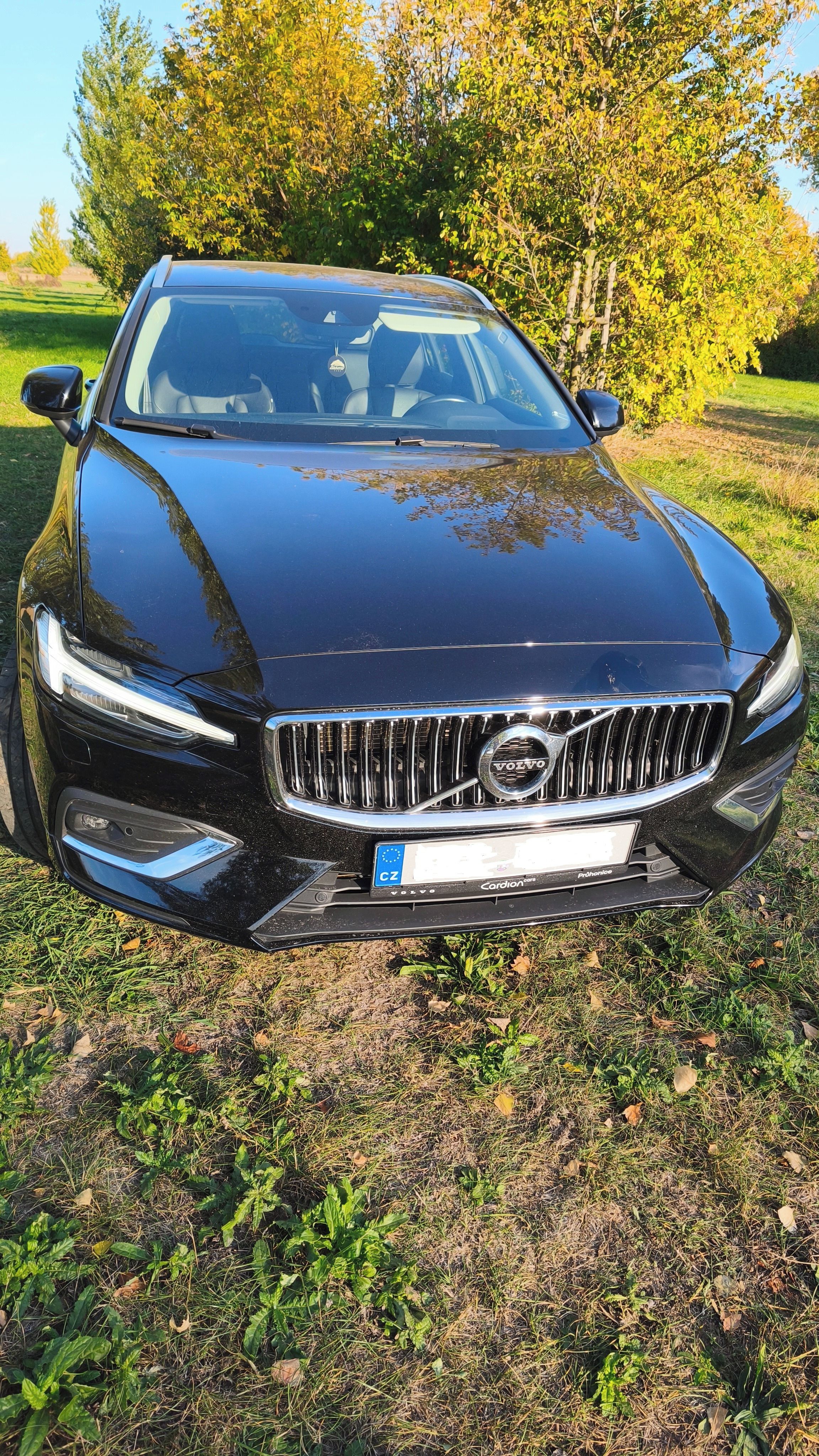 Volvo V60, Volvo V60 B5 Inscription Mild - fotka 3