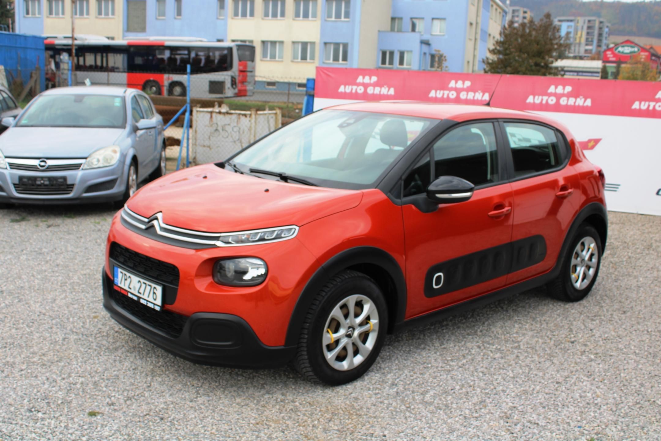Citroën C3, 1,2i KLIMA TEMPOMAT EL.OKNA - fotka 3
