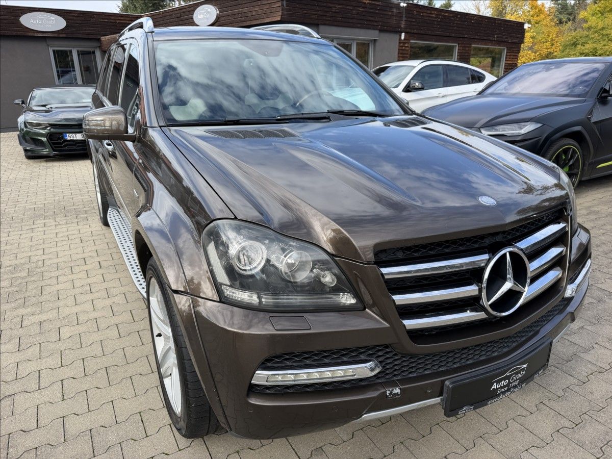 Mercedes-Benz GL, 350 CDI 4Matic AMG - fotka 3