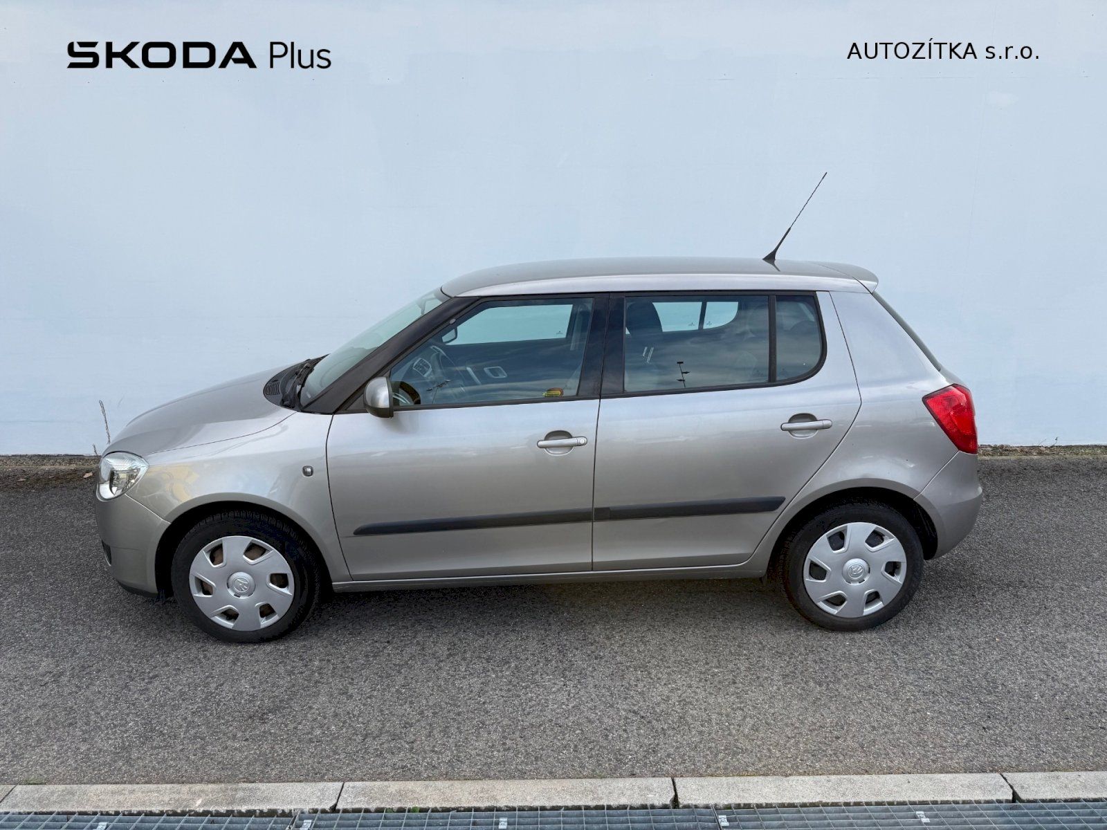 Škoda Fabia, Ambiente 1,2 51kW ČR 1.Majitel - fotka 3