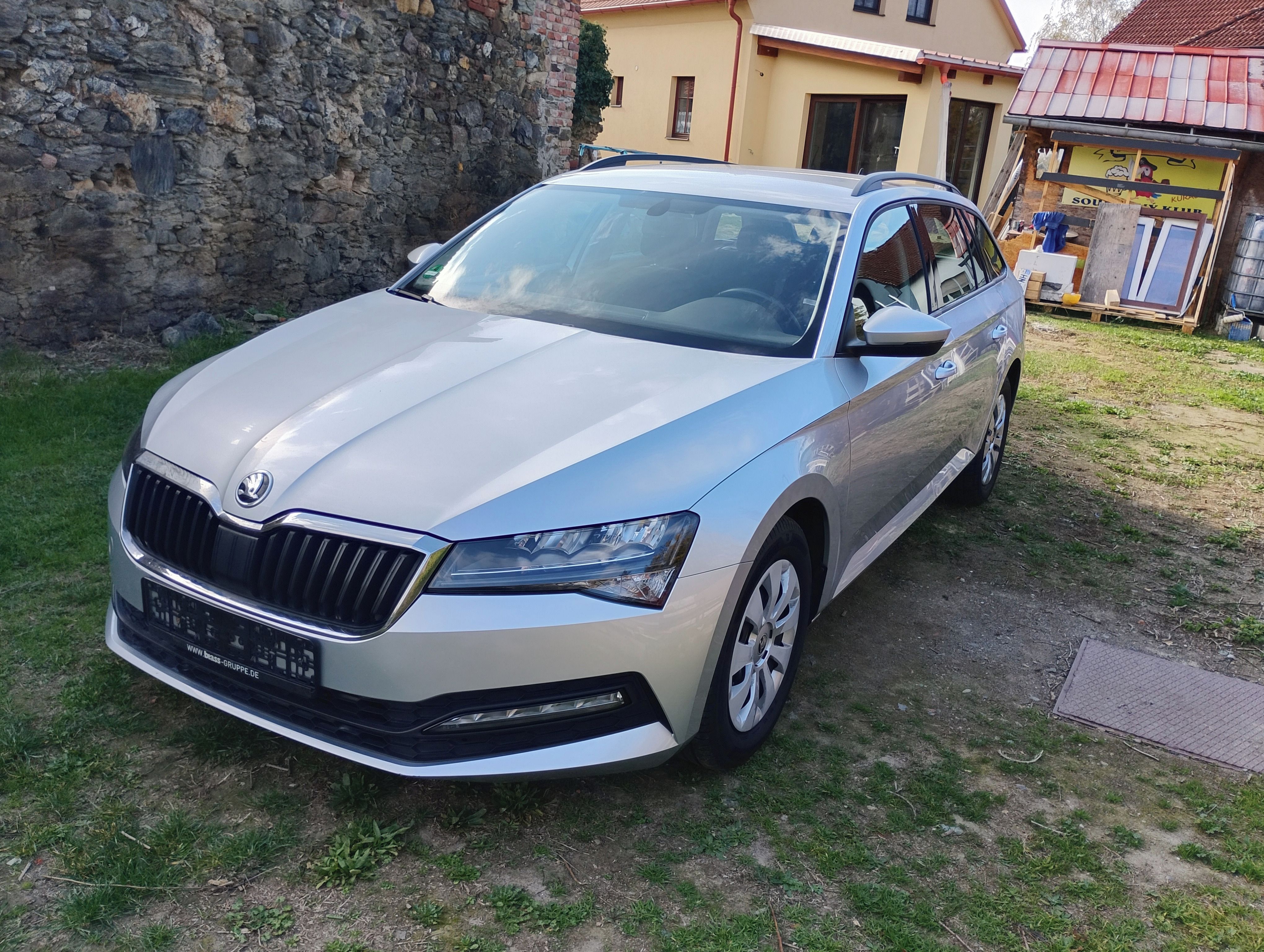 Škoda Superb, LED TAŽNÉ 2 SADY KOL SERVISKA - fotka 3