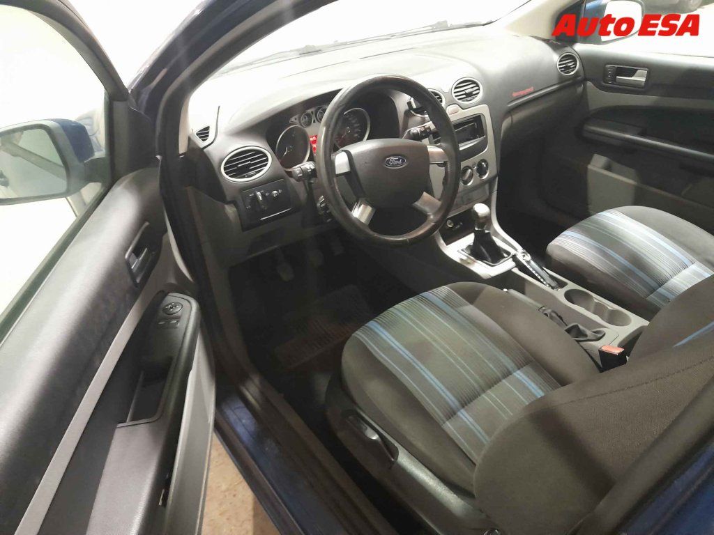 Ford Focus, 1.6 16V - fotka 3