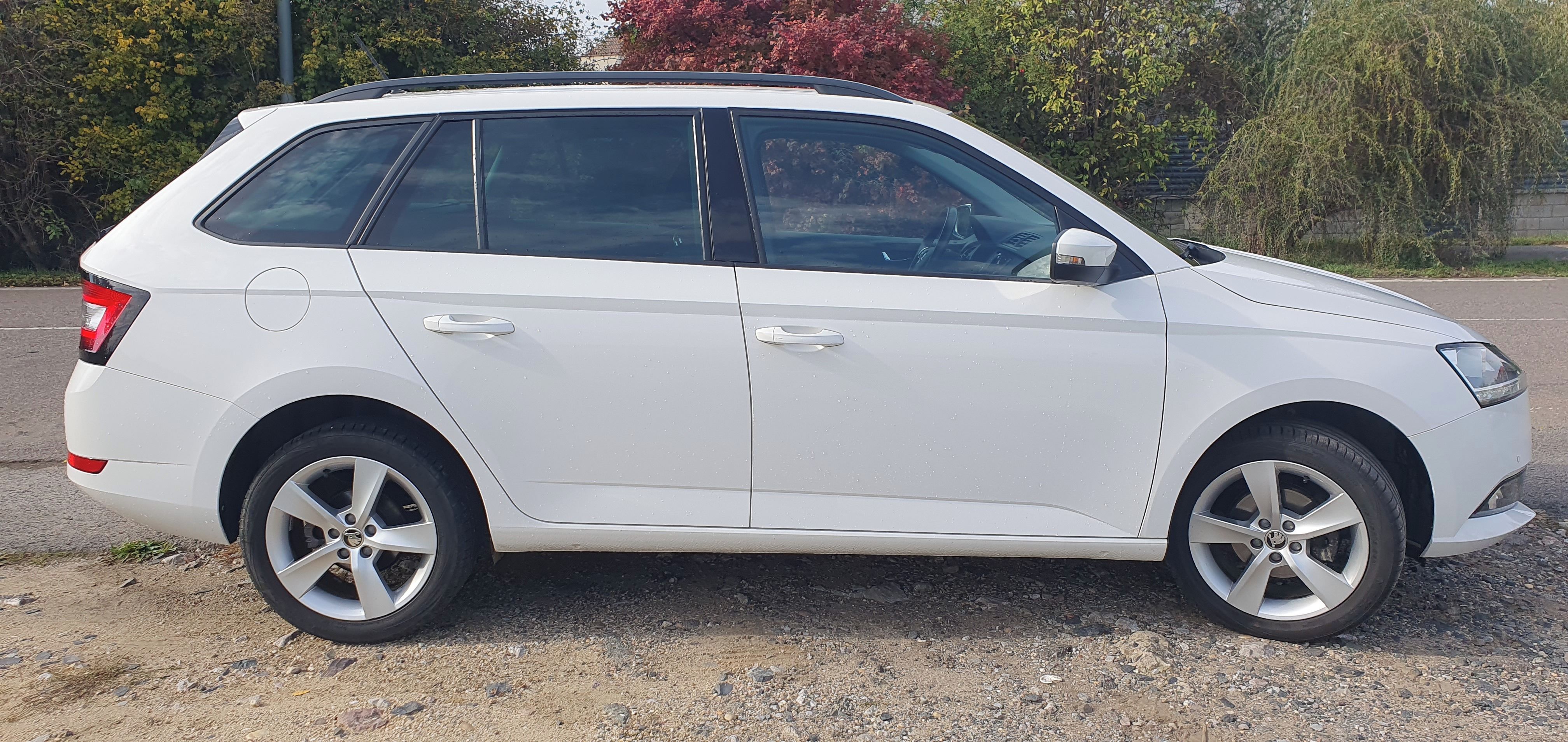 Škoda Fabia, 1.0Tsi 70kw,Ambi+,ČR,AC+PDC,1M - fotka 6