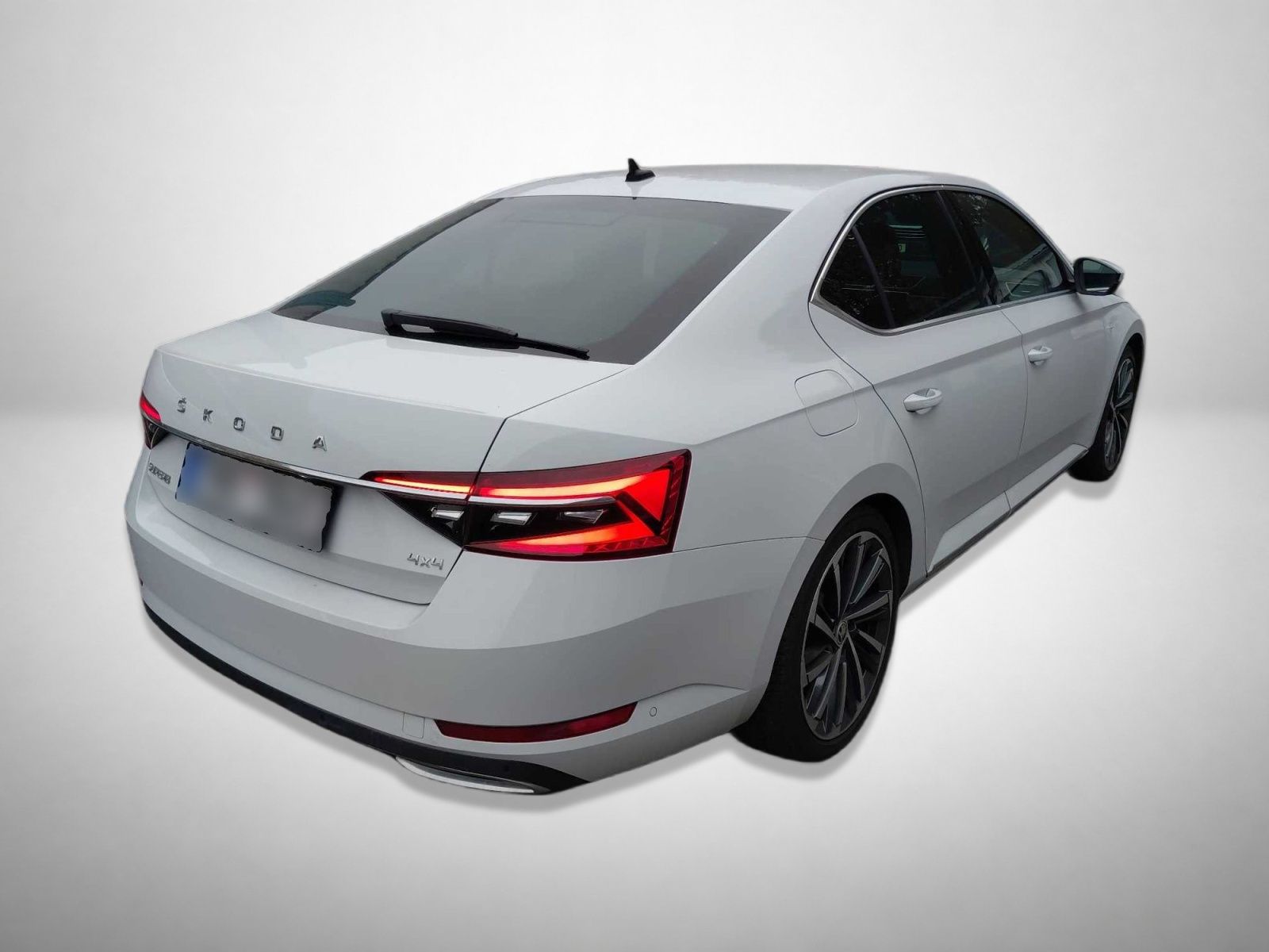 Škoda Superb, 2.0 TDI, Laurin&Klement, 4X4 - fotka 2