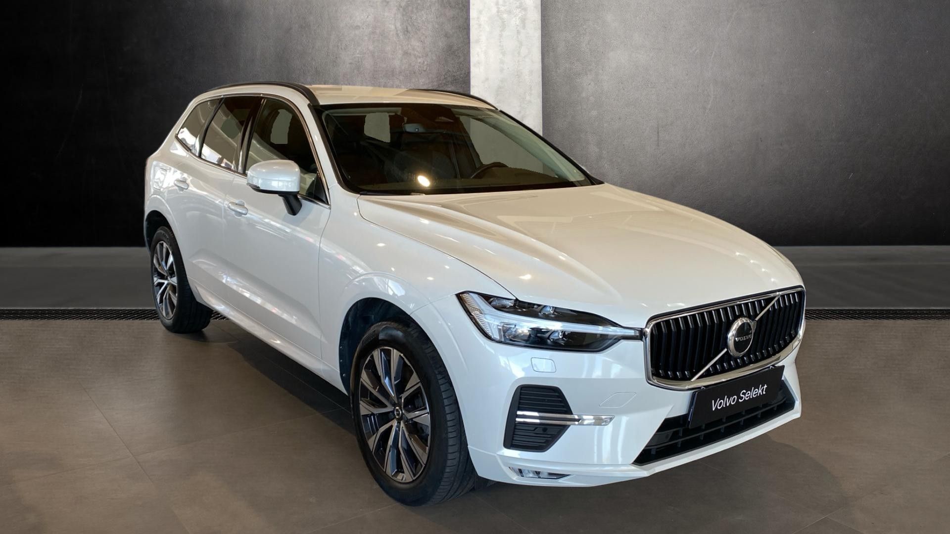 Volvo XC60, MOMENTUM PRO, B4 AWD, 145+10 k